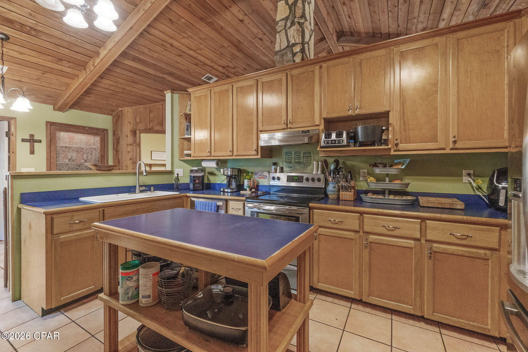 Image 8 For 1966 Country Club Drive