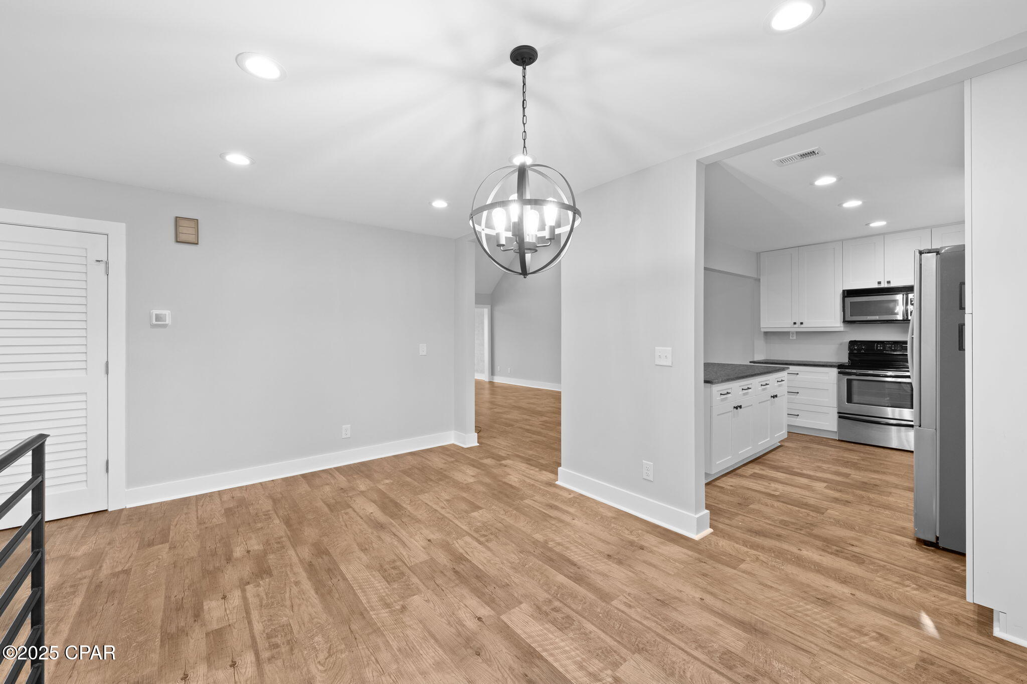 Image 11 For 4305 Bay Point Road 443