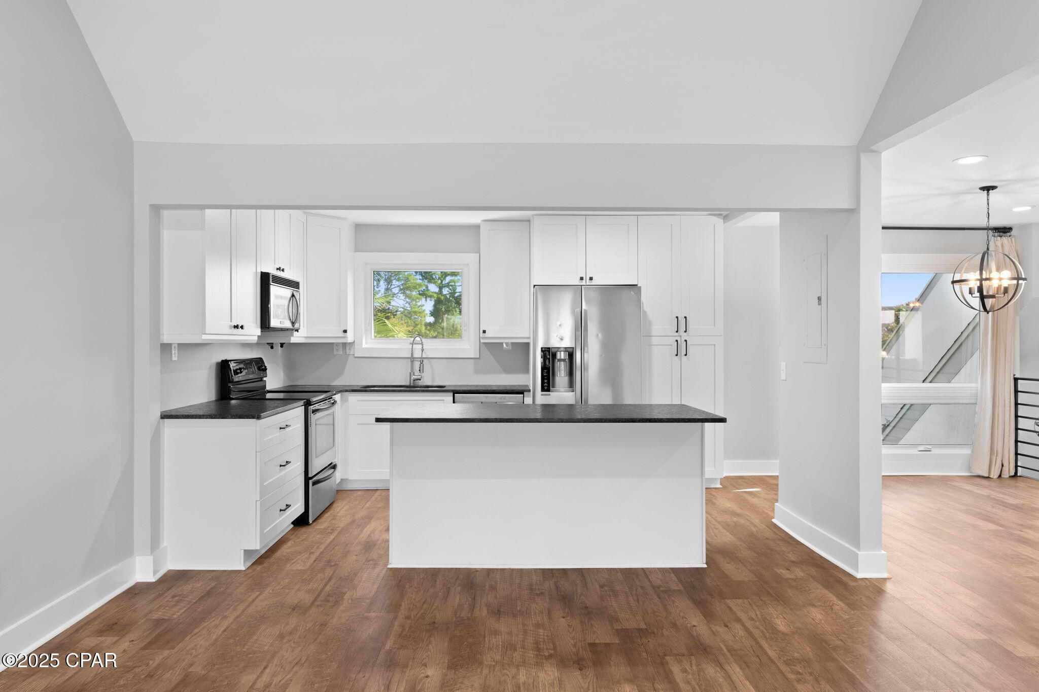 Image 2 For 4305 Bay Point Road 443