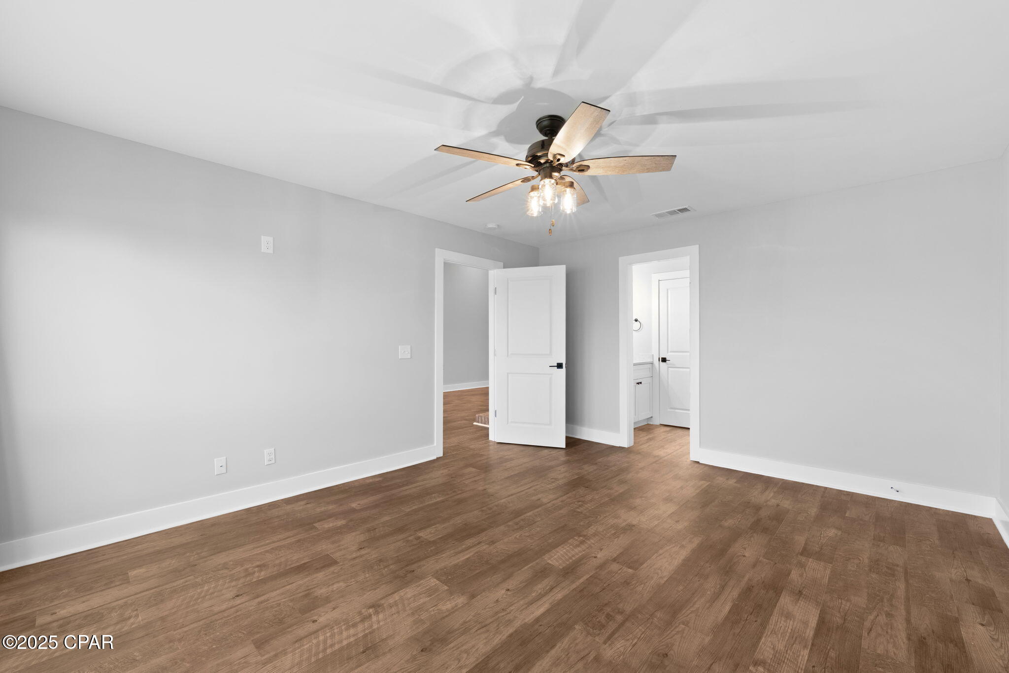 Image 23 For 4305 Bay Point Road 443