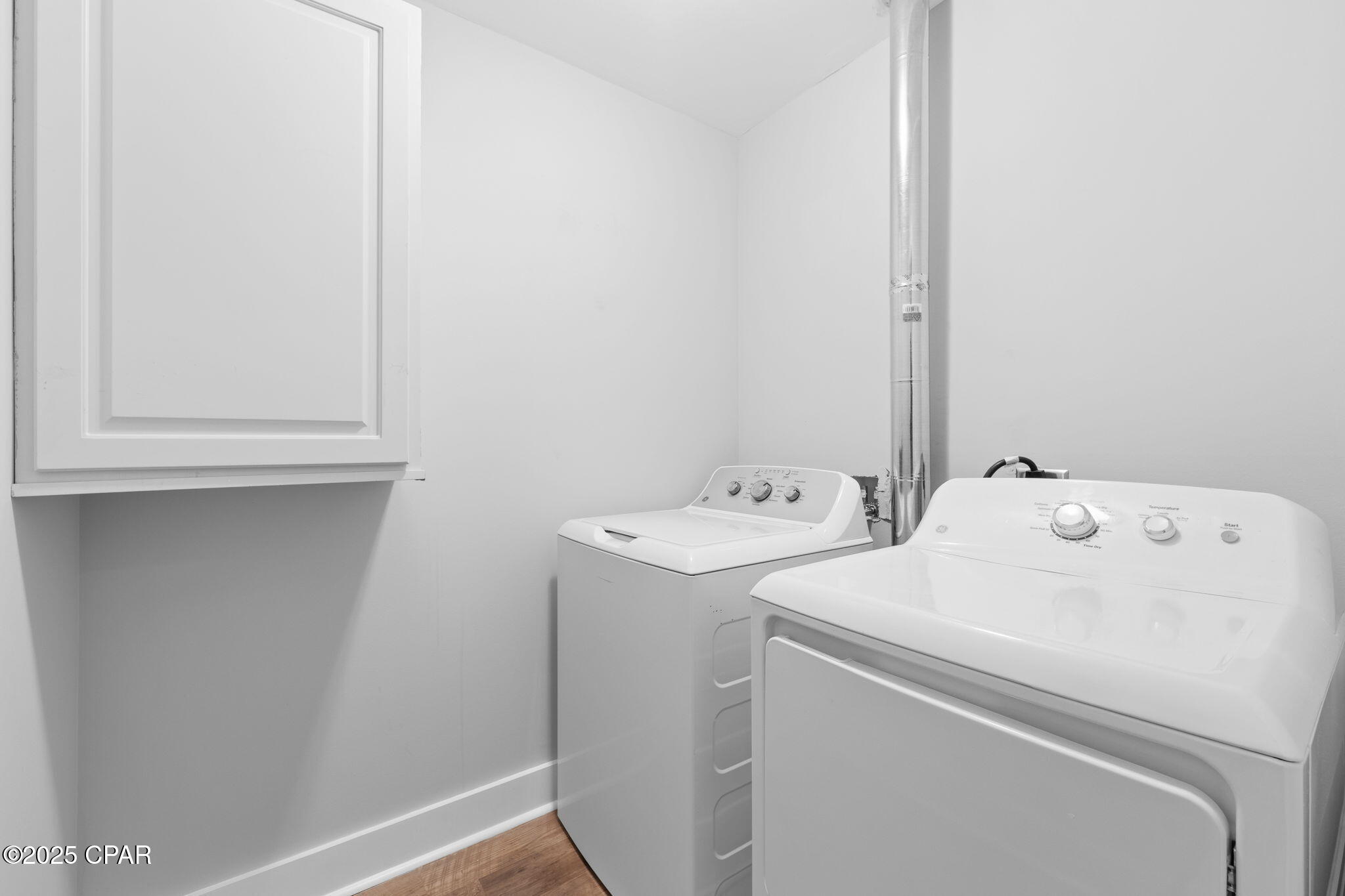 Image 32 For 4305 Bay Point Road 443