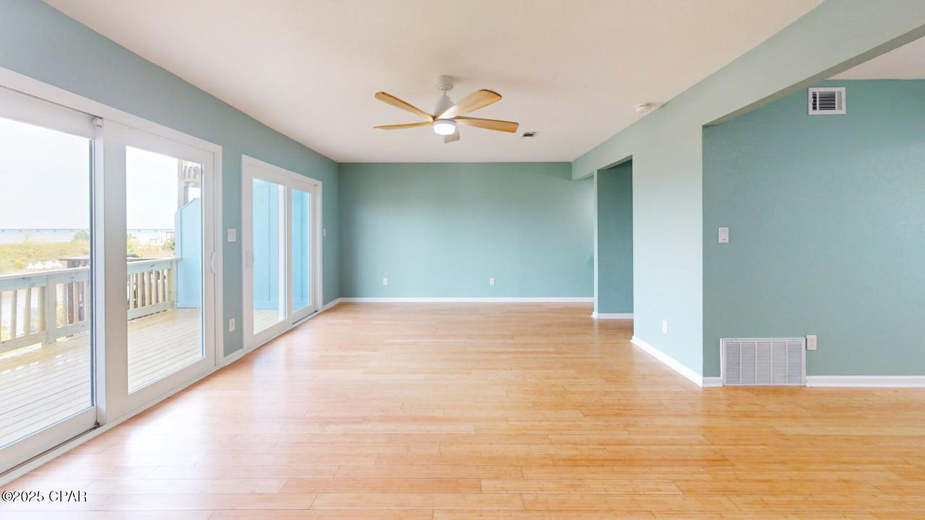 Listing photo id 15 for 3214 Quiet Water Lane