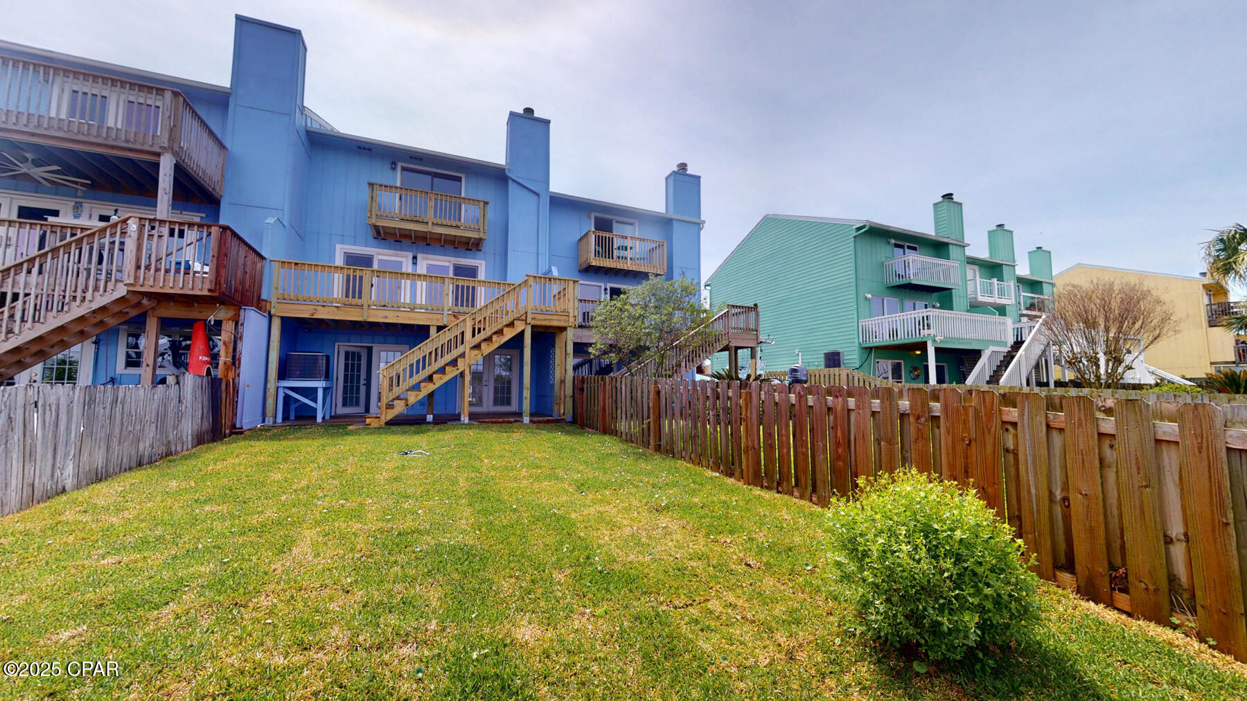 Listing photo id 43 for 3214 Quiet Water Lane