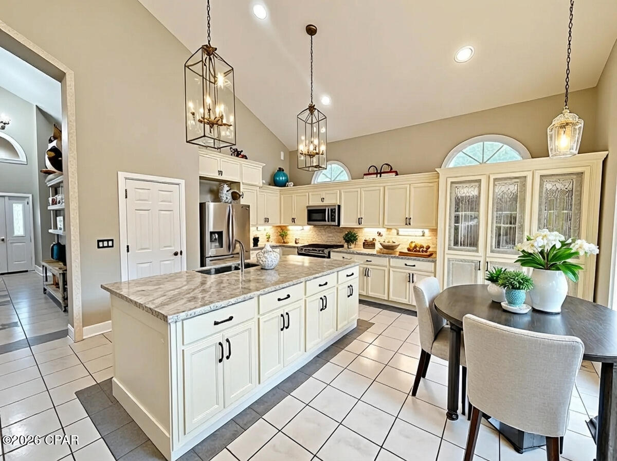 Image 3 For 5837 Catalina Lane