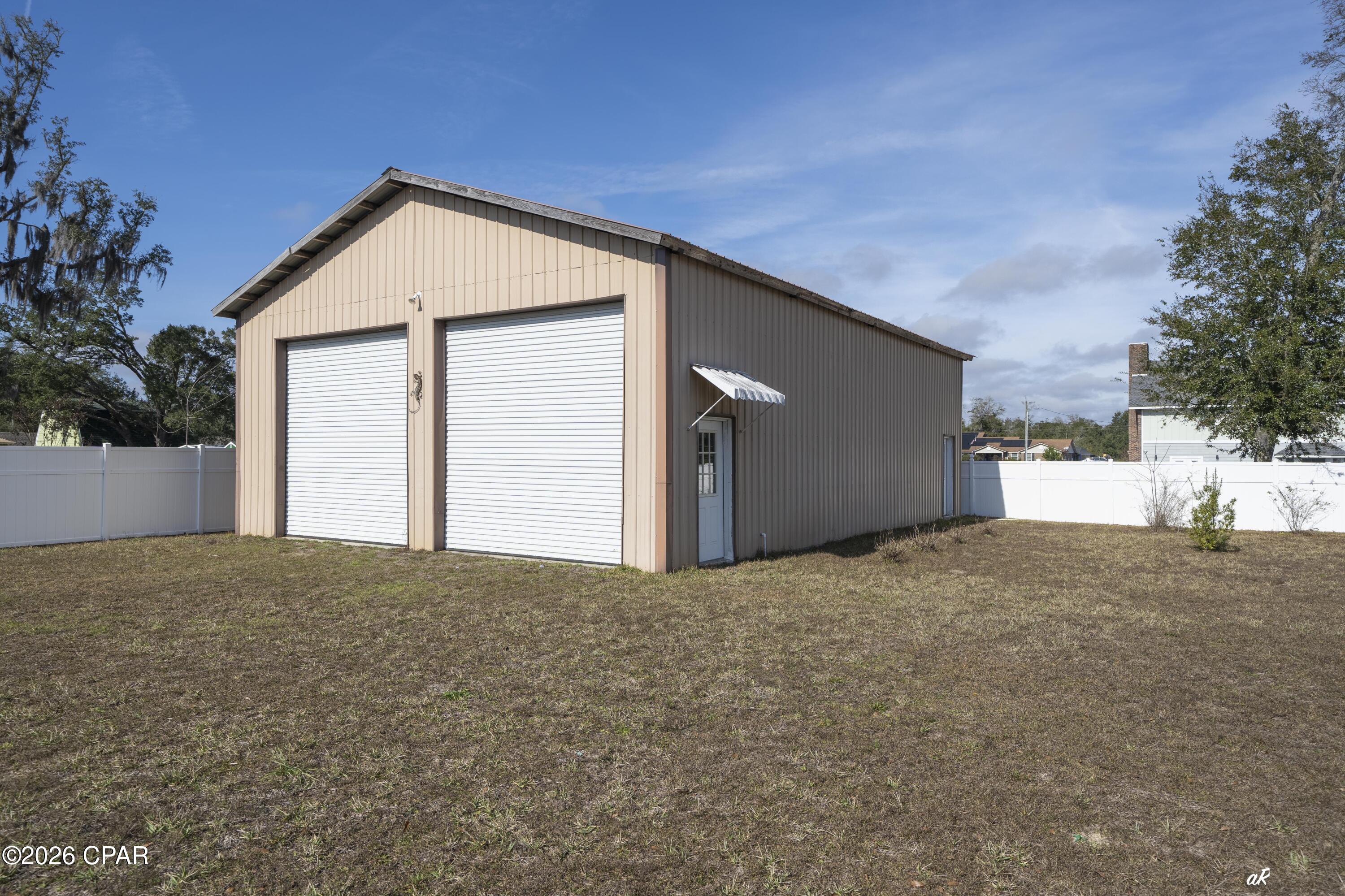 Image 4 For 4021 Deerpoint Lake Drive