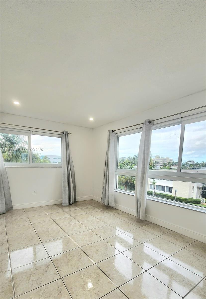 Elegant master bedroom retreat at 1020 94th St - Condo in Bay Harbor Islands