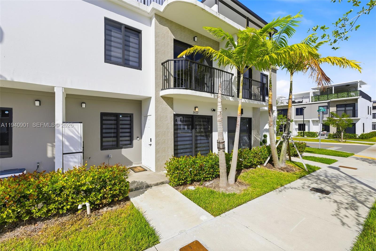 New construction townhouse community in the heart of the Redlands Area in Miami. The community offers kids' playground, BBQ with Gazebos, Doggie Park, visitor parking. Homes features concrete construction with Rooftop Access, impact windows, 4 bedrooms with 3 baths, 2 parking spaces. Beautiful interiors with porcelain tile, quartz counter tops, modern style open kitchen with stainless steel appliances. The master bedroom has full bathroom, walk in closet . A unique flex-room on the ground floor includes closet and full bathroom, could be used as a bedroom/office or in-laws. Grandville is close to Turnpike, US-1 and SW 147th Avenue. There is no CDD and low-cost HOA. Homes are eligible for FHA, Conventional and VA financing. Incentives available.