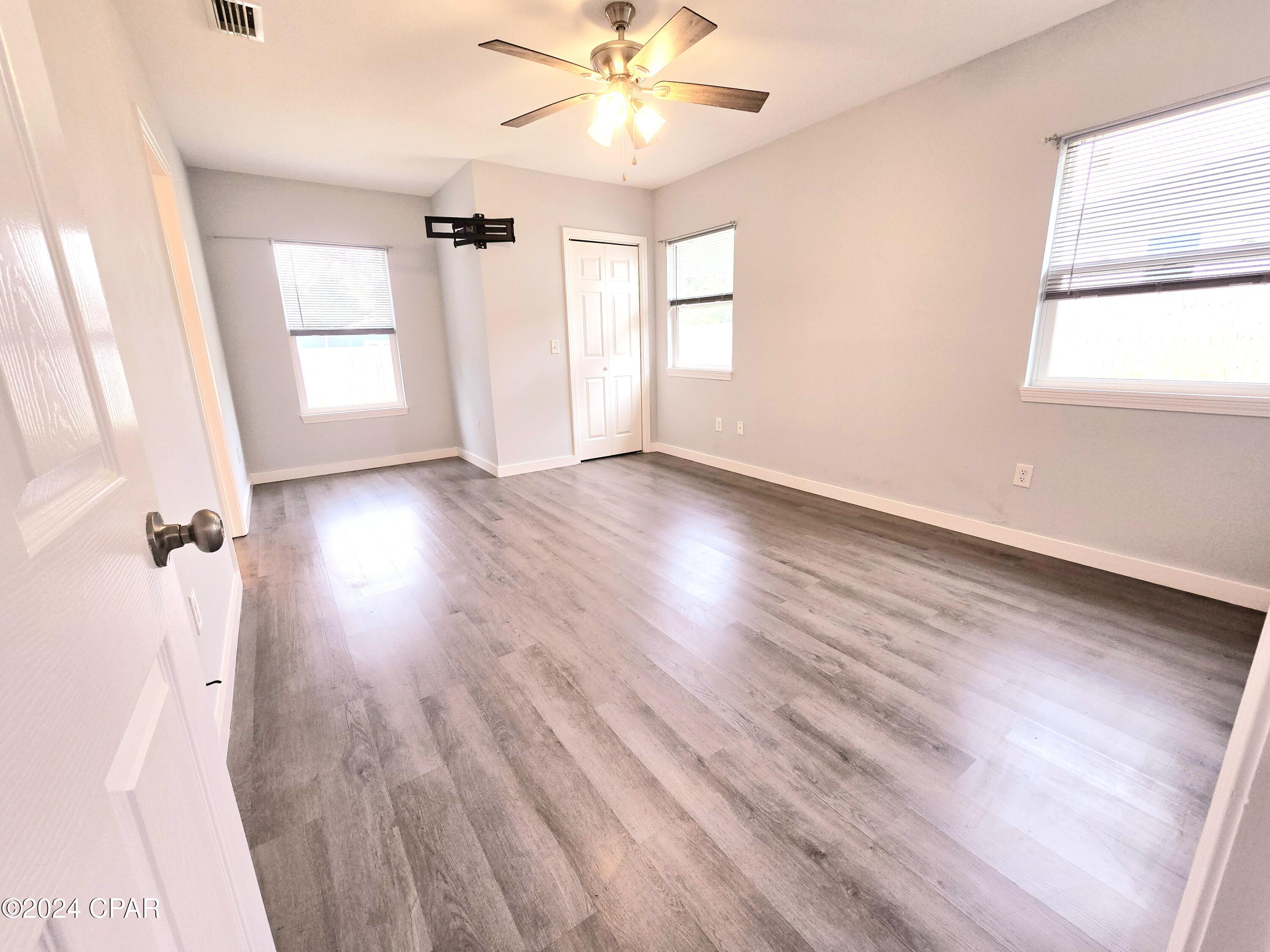 Image 8 For 3805 4th Street