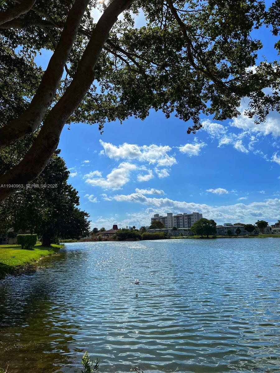 Jade Winds Group Allamand