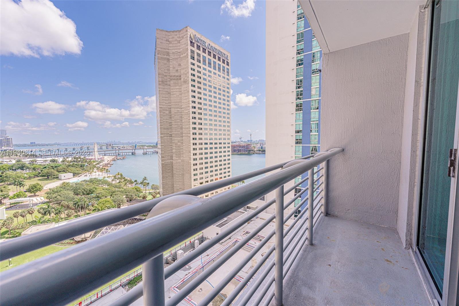 325 S Biscayne Blvd #2420, Miami FL 33131