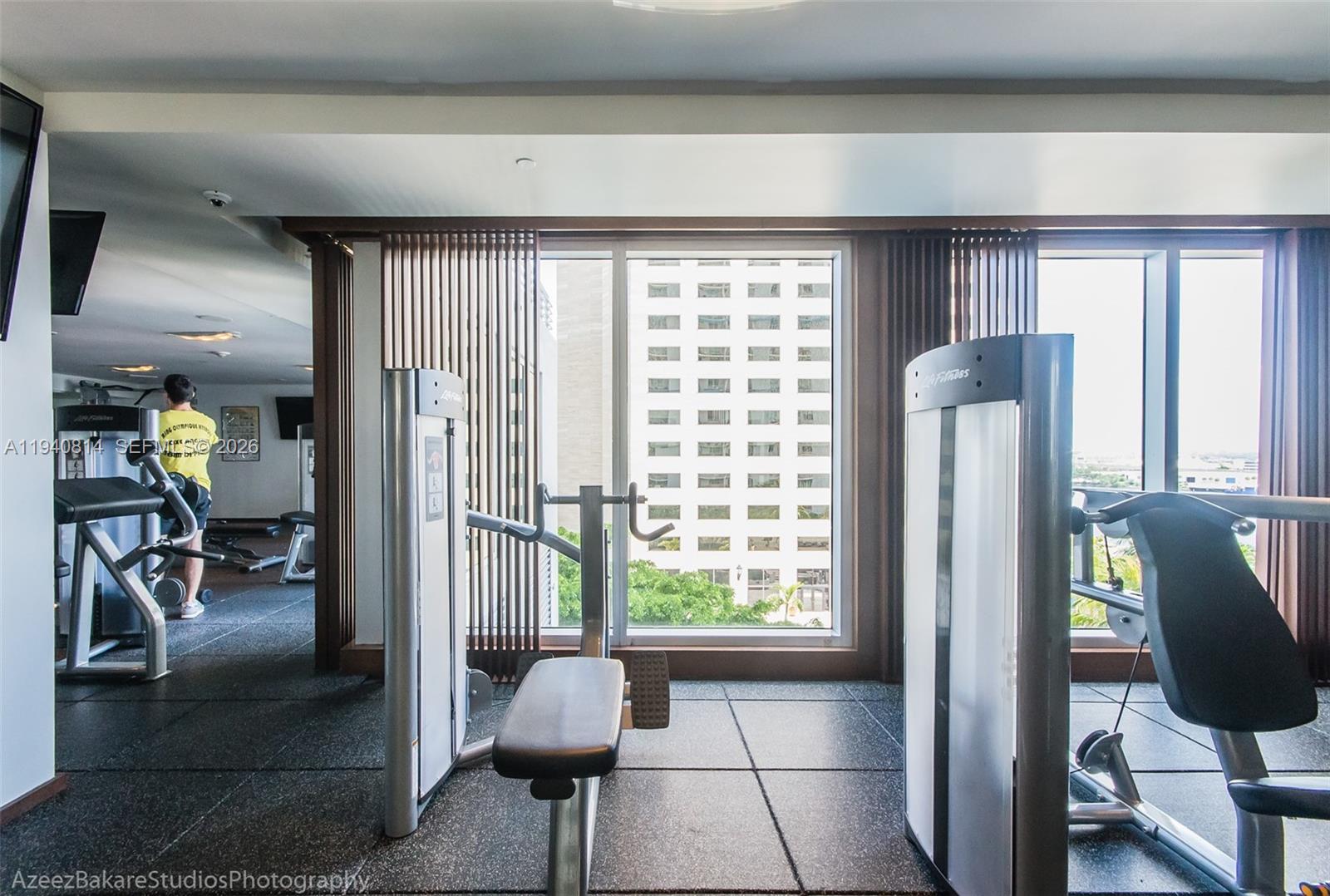 325 S Biscayne Blvd #2420, Miami FL 33131