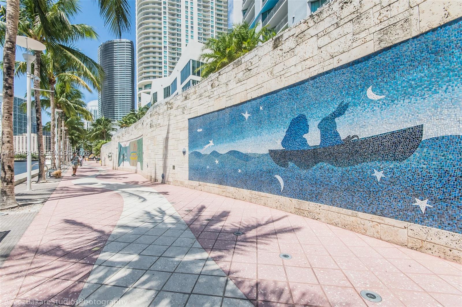 325 S Biscayne Blvd #2420, Miami FL 33131