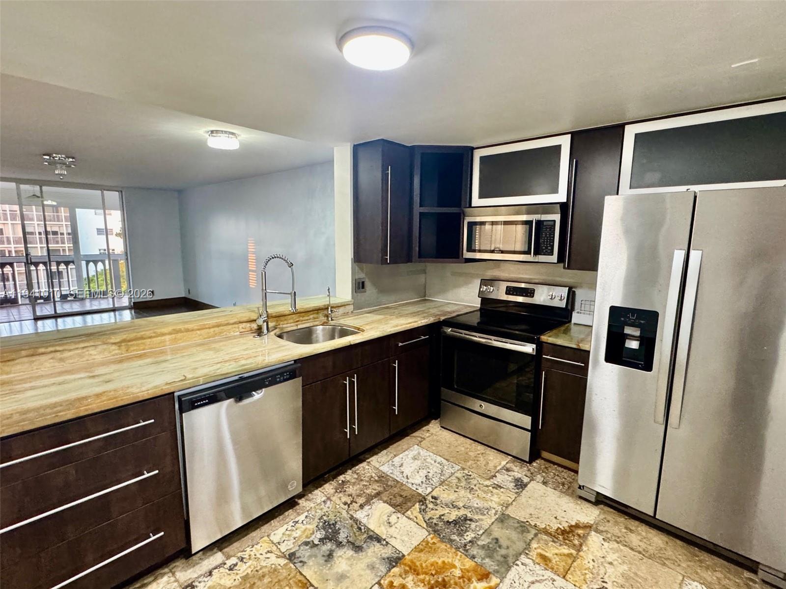 Meadowbrook Condo Apts Bl