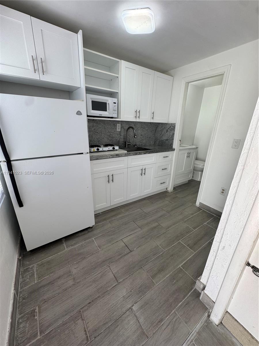 Lee Manor First Addn