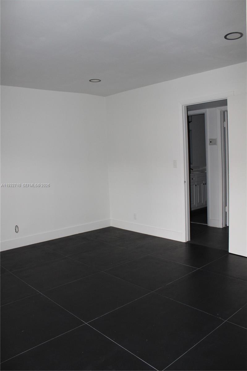 Additional living spaces at 5140 40th Ave - Condo in Dania Beach