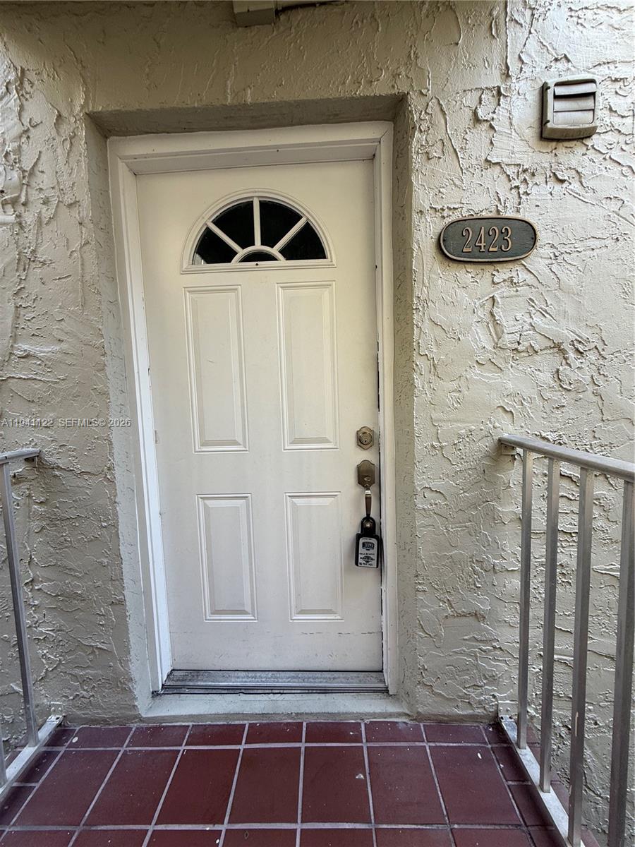 Samari Lake East Condo