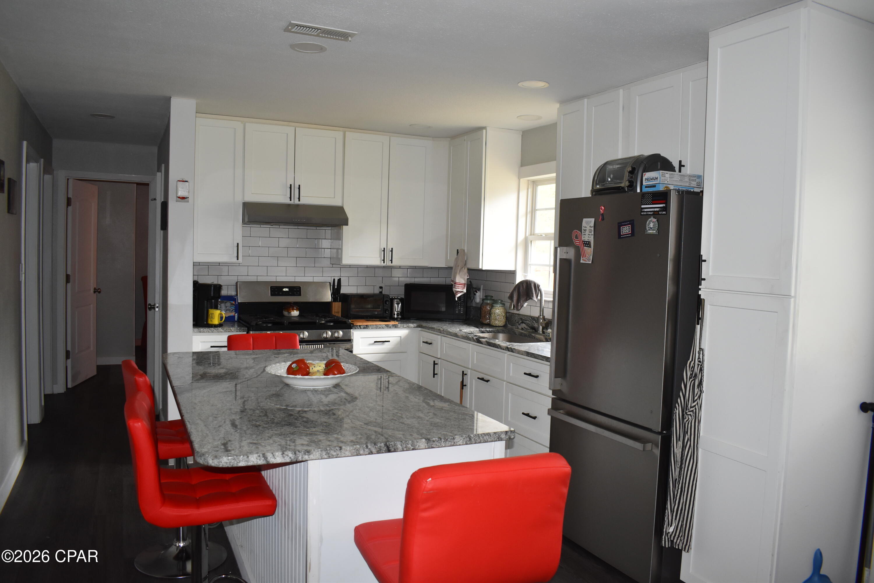 Image 2 For 783 West Boulevard