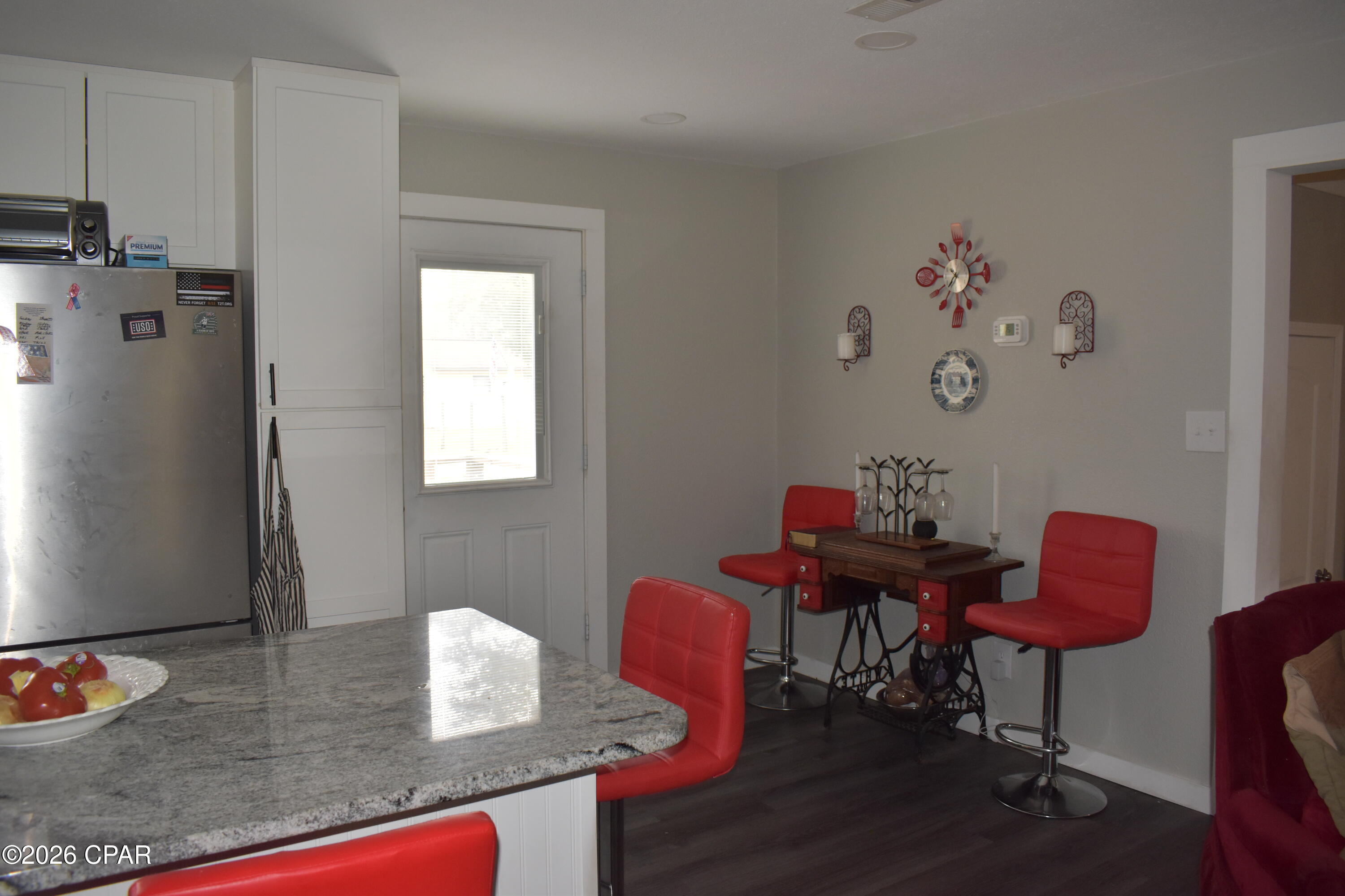 Image 3 For 783 West Boulevard