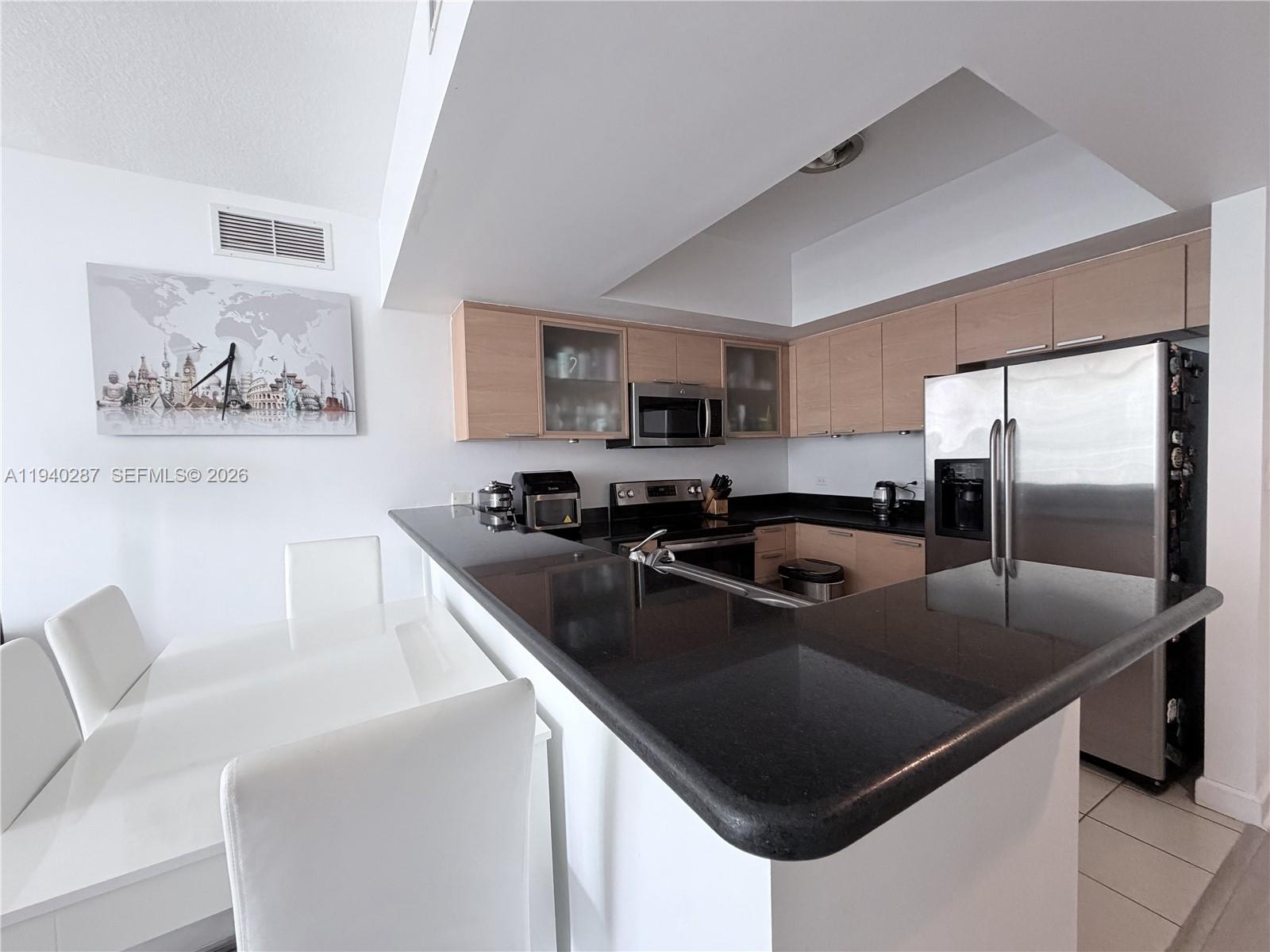 Hollywood Station Res Con