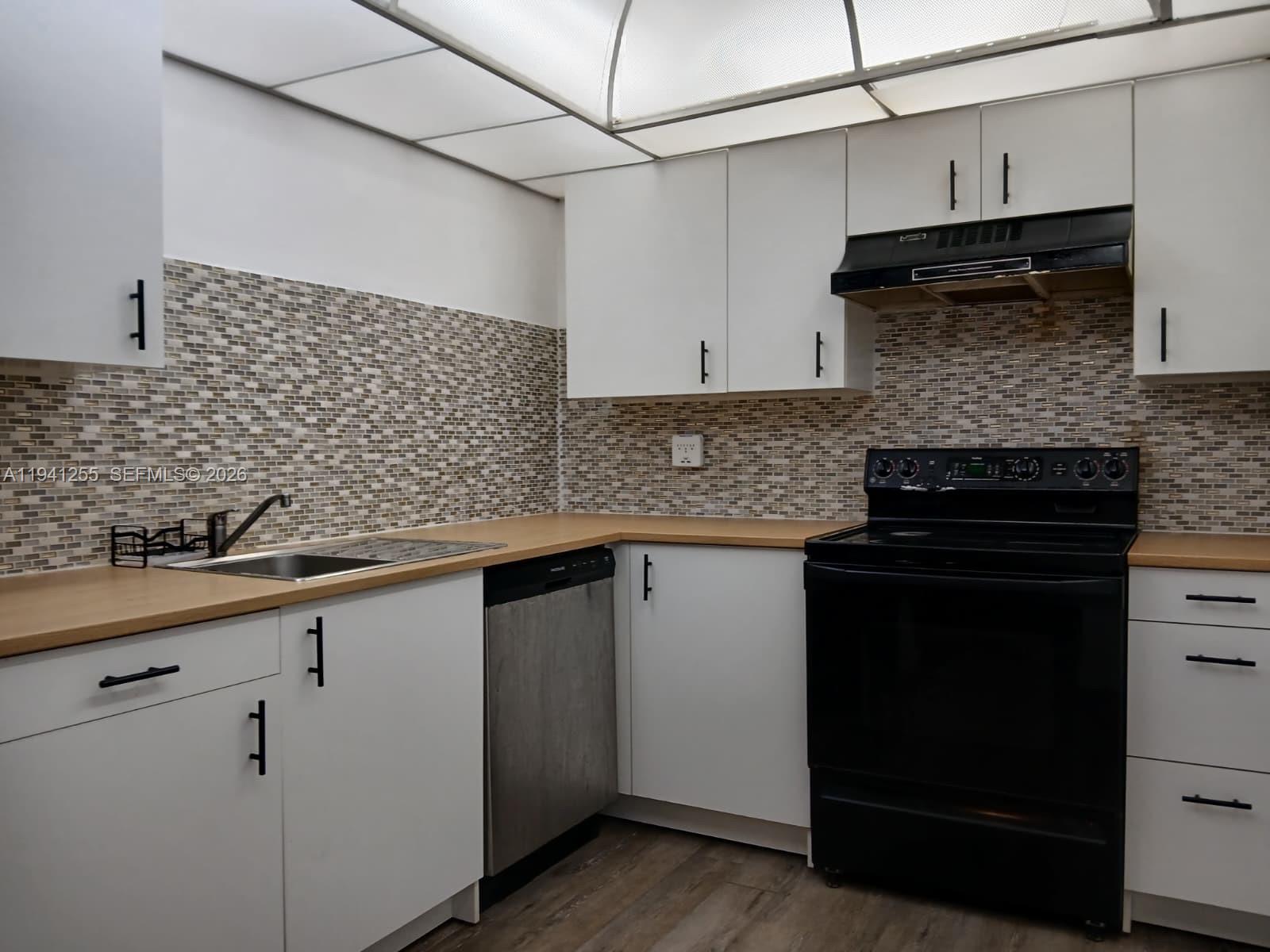 Park Place Condominium No