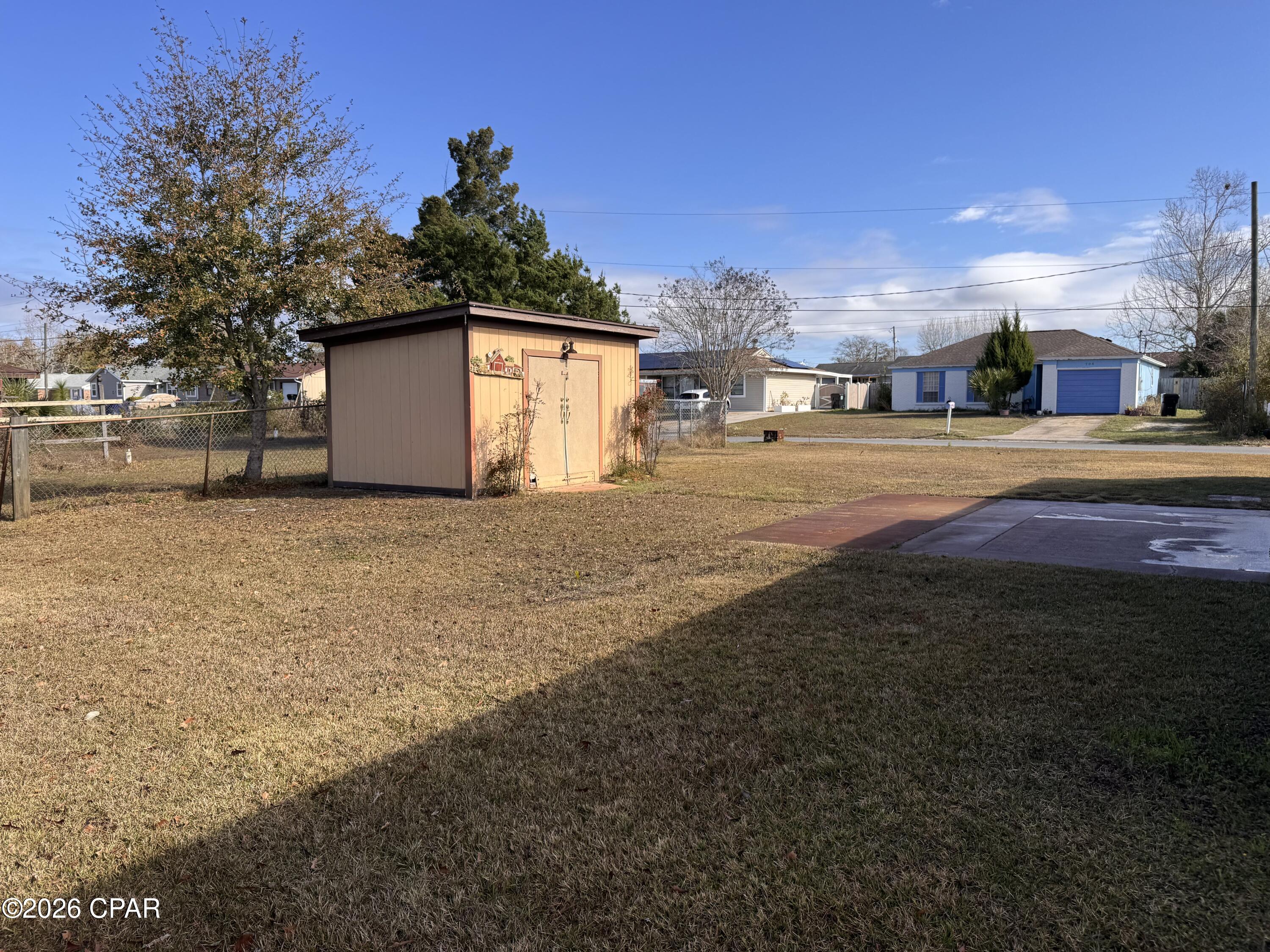 Image 23 For 705 Joan Lane