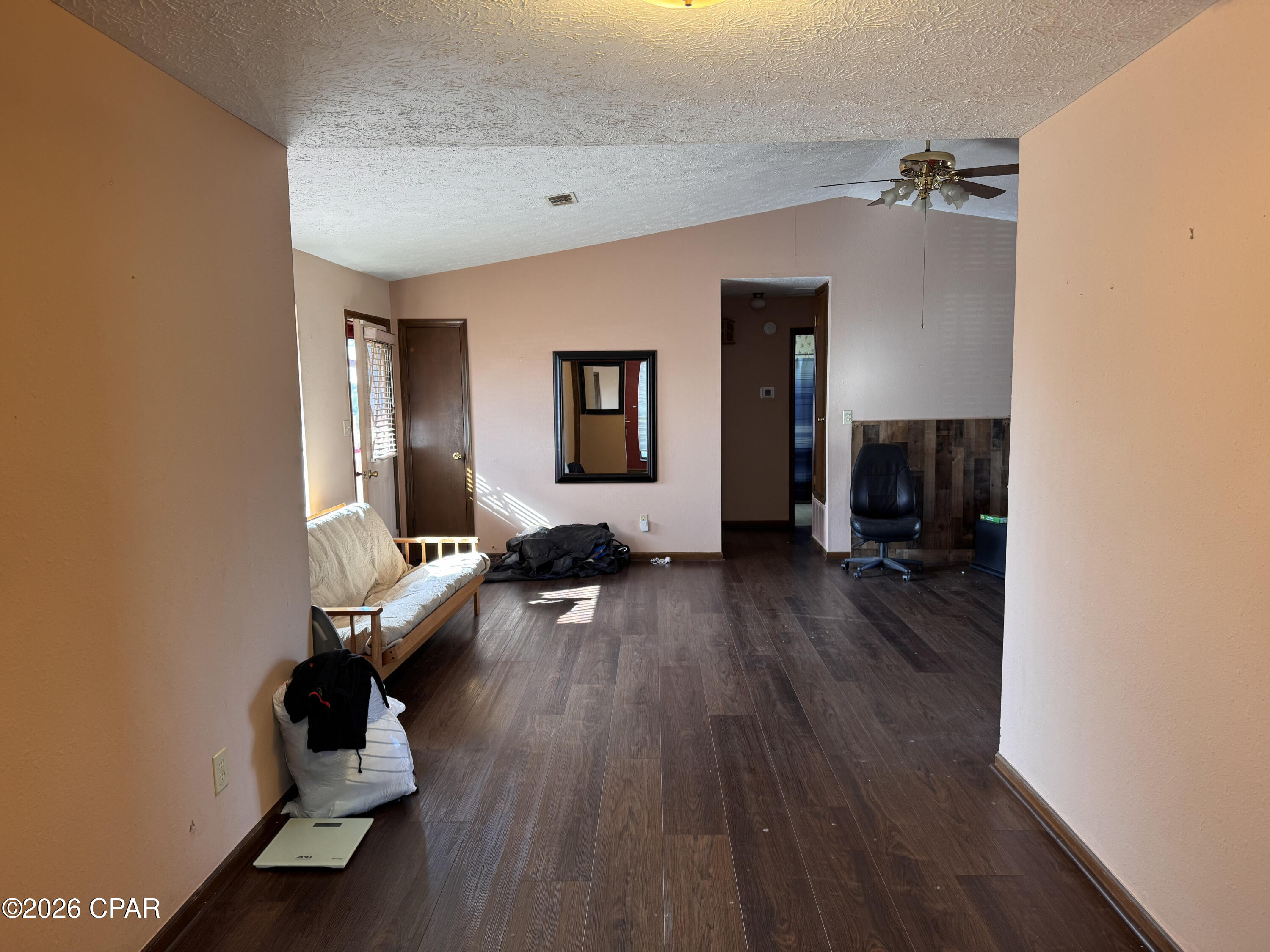 Image 3 For 705 Joan Lane