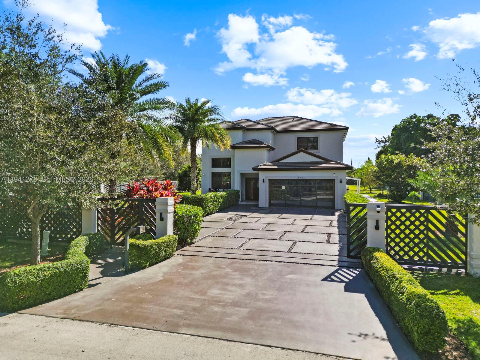 Redland Acres Avocado Hom