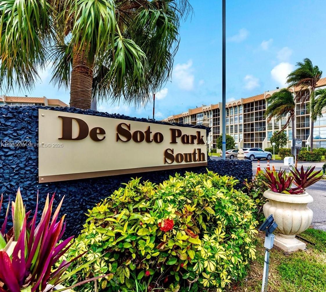 Desoto Park Condo