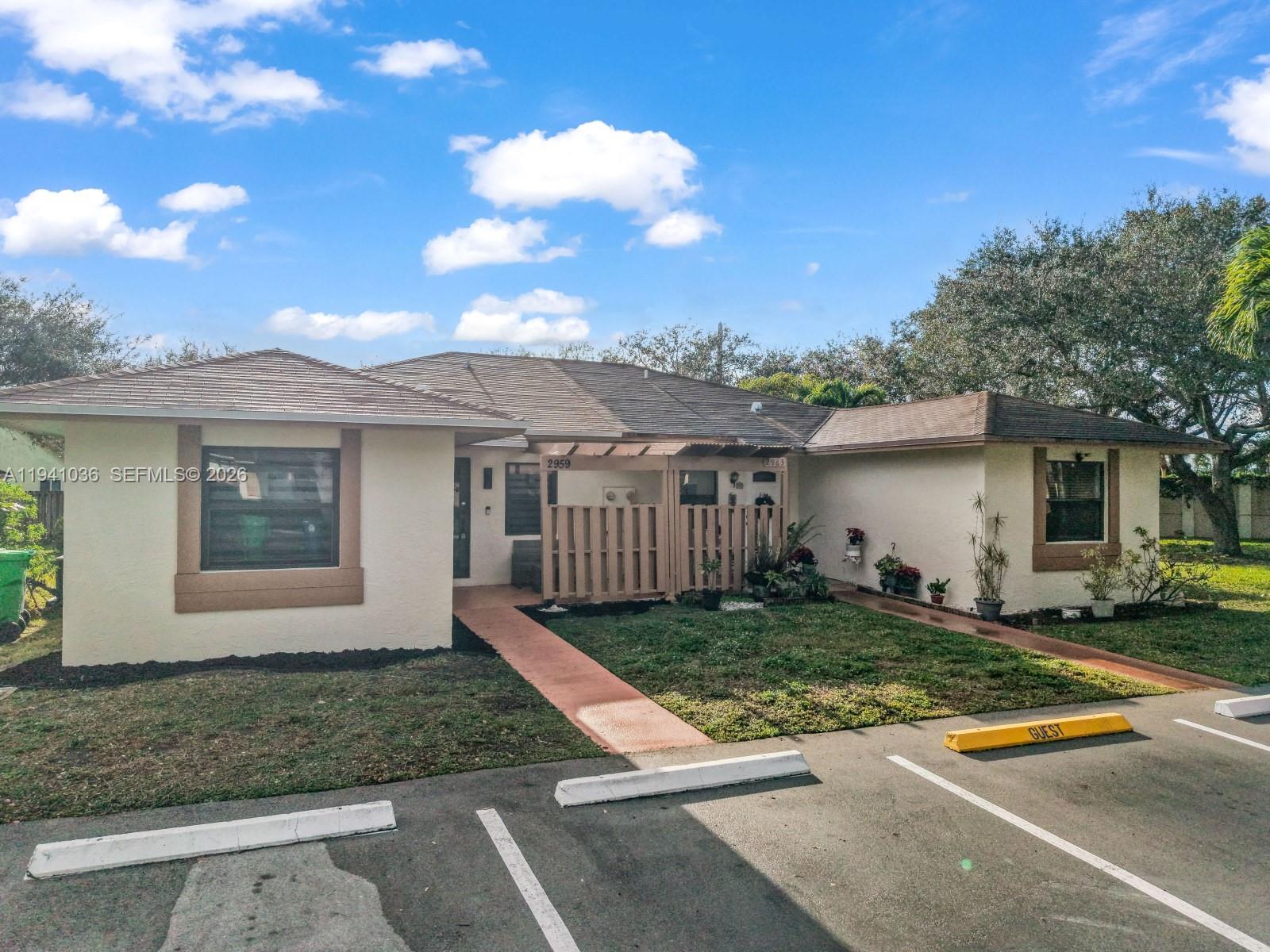 Sunrise Golf Village Sec