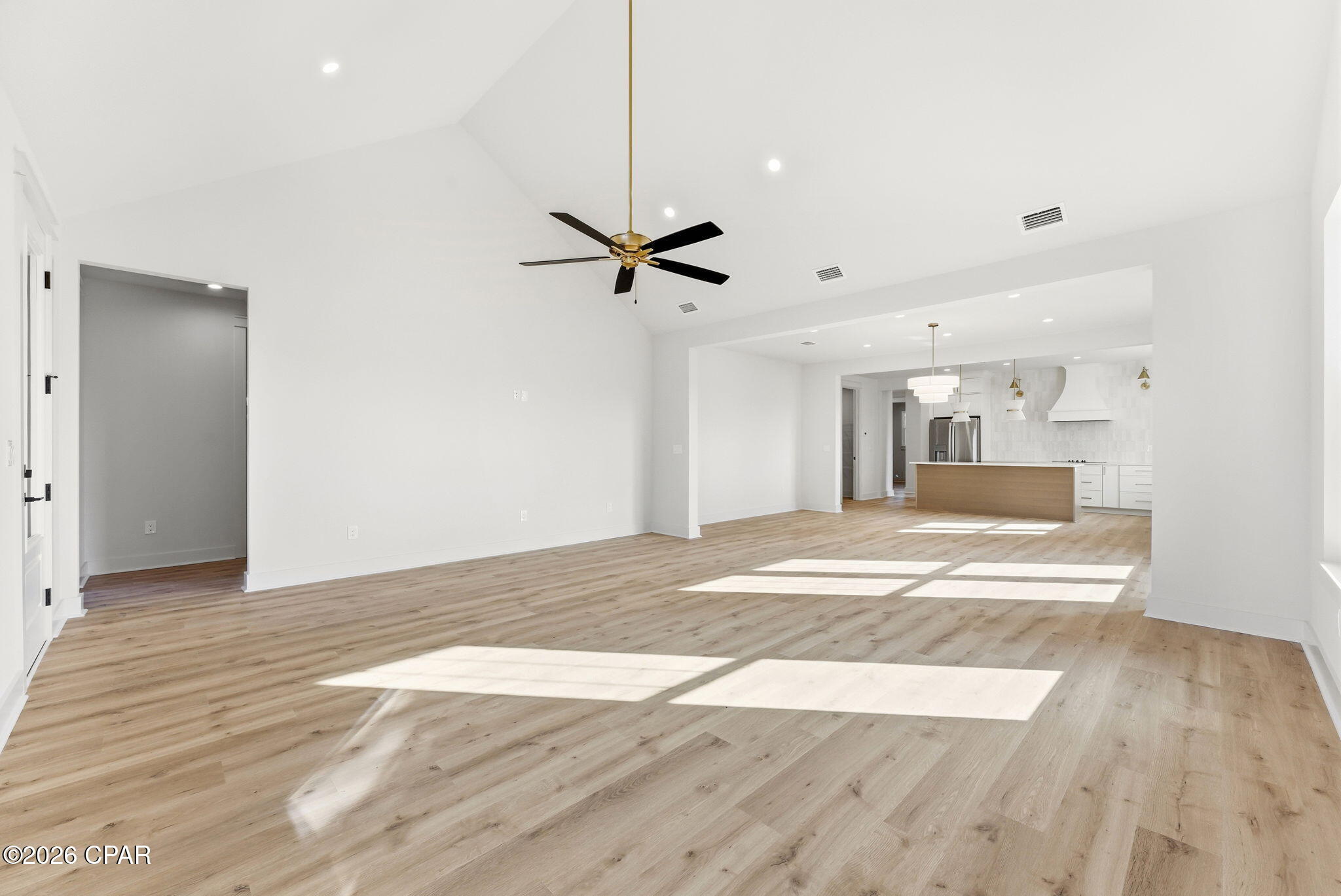 Image 4 For 3116 Kings Drive