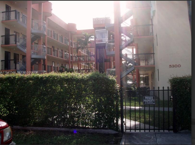 Alameda Tower I Condo