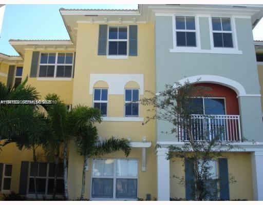 Promenade Shores At Doral