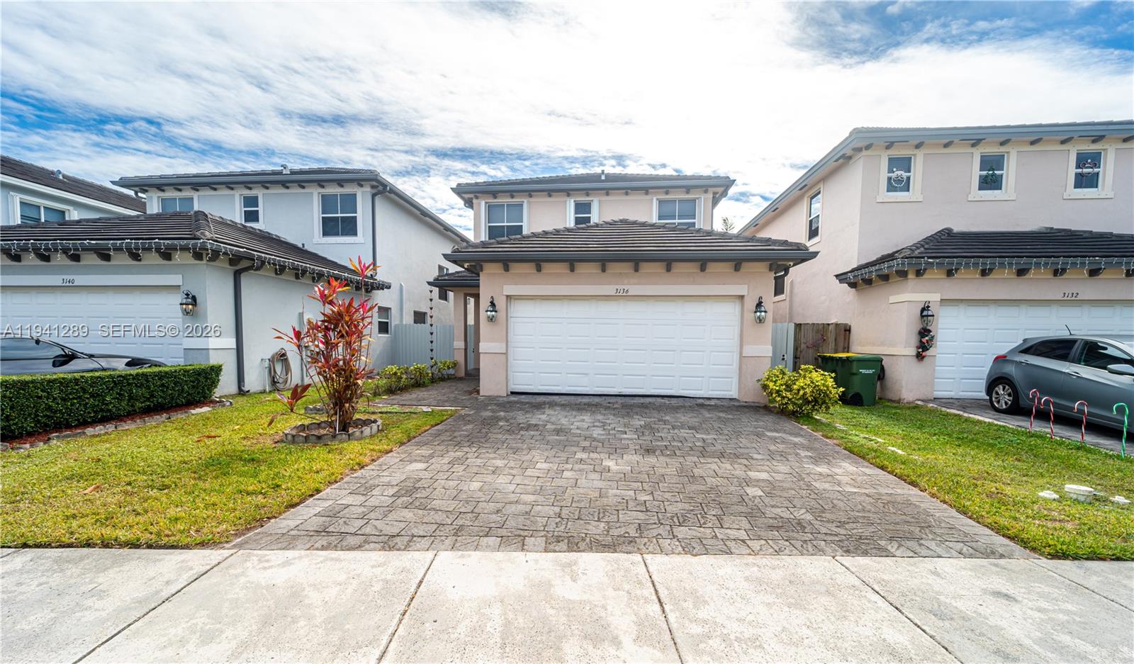 This home is priced to sell. This 5 bedrooms and 3 bathrooms home is quite spacious and well cared for. There is a bedroom and full bath on the ground level and the primary bedroom is large with en-suite bath. This home has modern finishes and awaiting you and your family. This property is located within a gated community with low HOA fees, a pool, gym and scenic lake paths. Don't miss this opportunity. Give the Co-agent a phone call for more information.