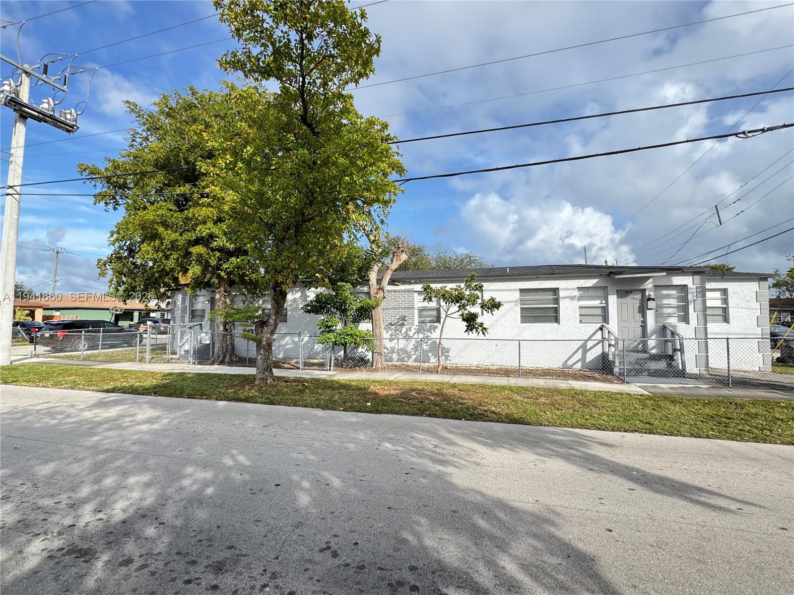 2525 23rd Ave, Hollywood, Florida 33020