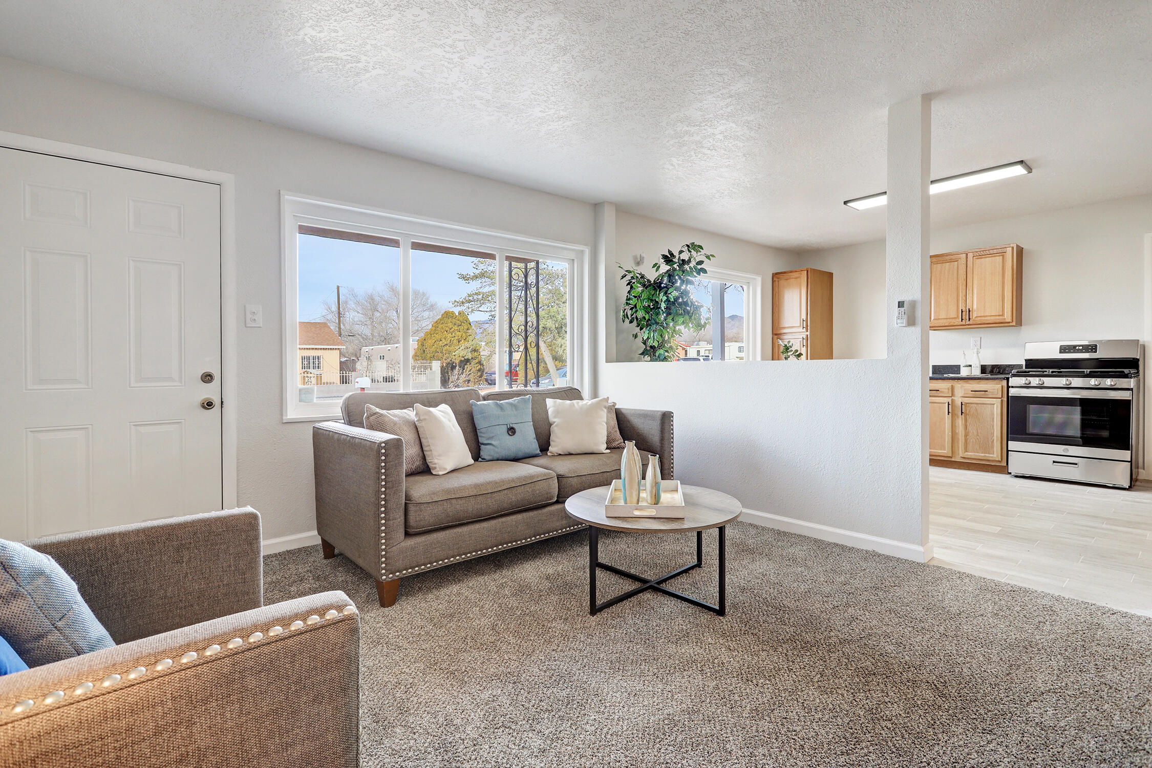 8008 San Joaquin Avenue, Albuquerque NM 87108