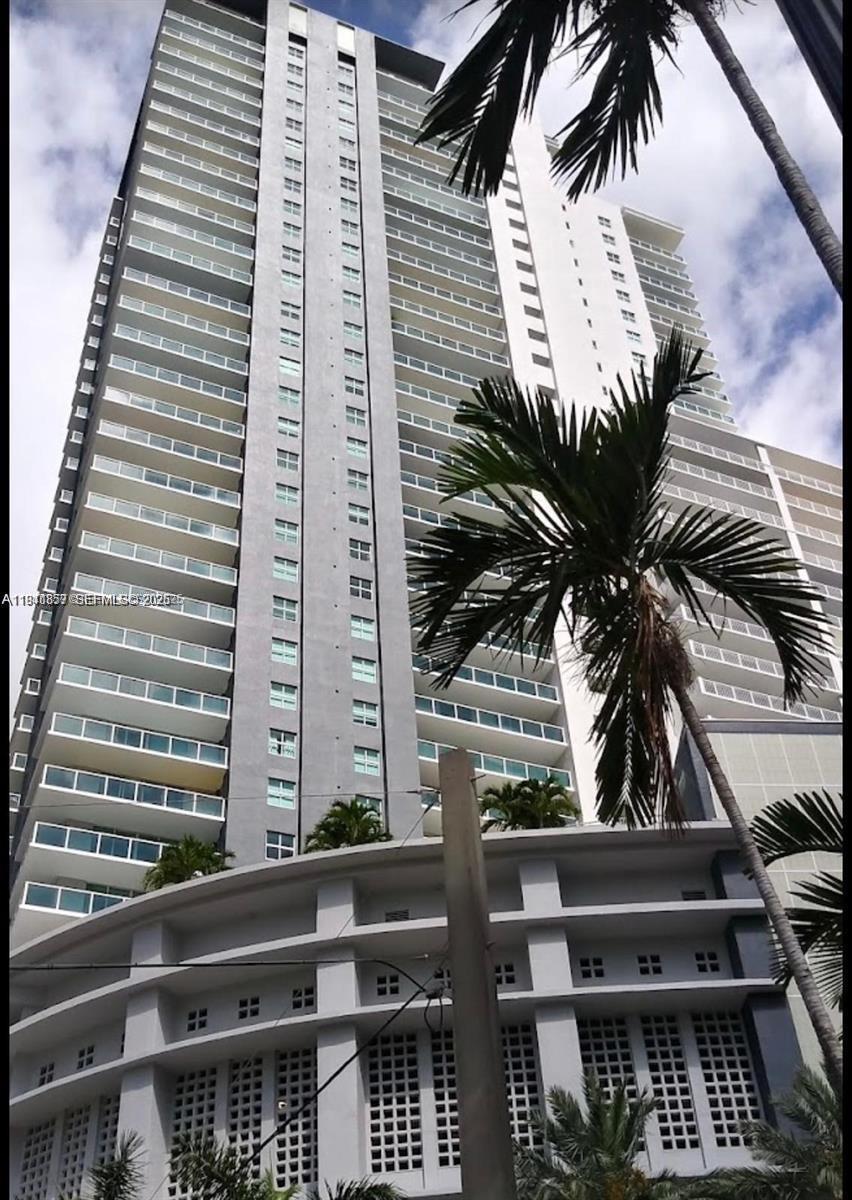 Vue At Brickell Condo