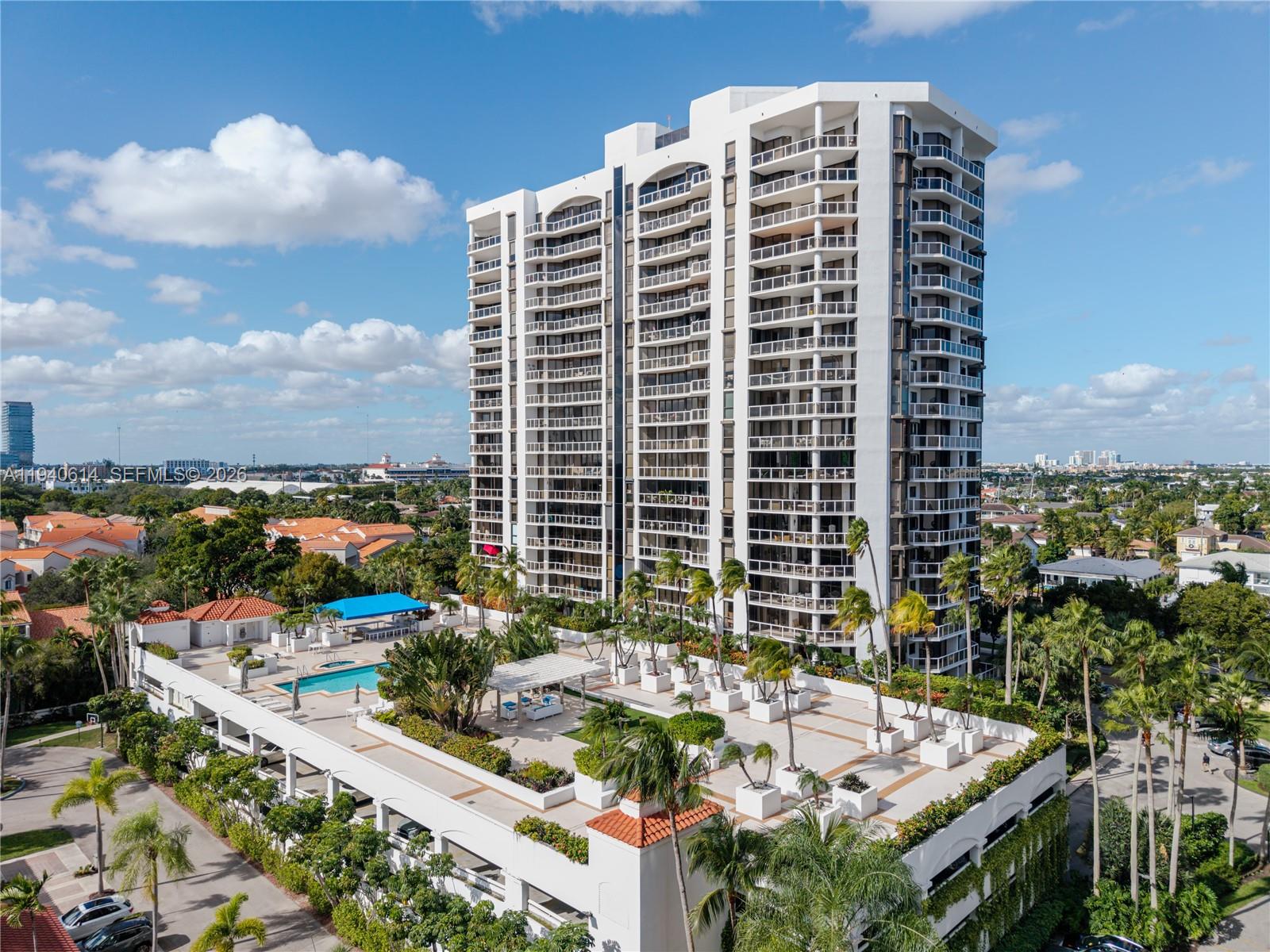 Harbor Tws At The Waterwa