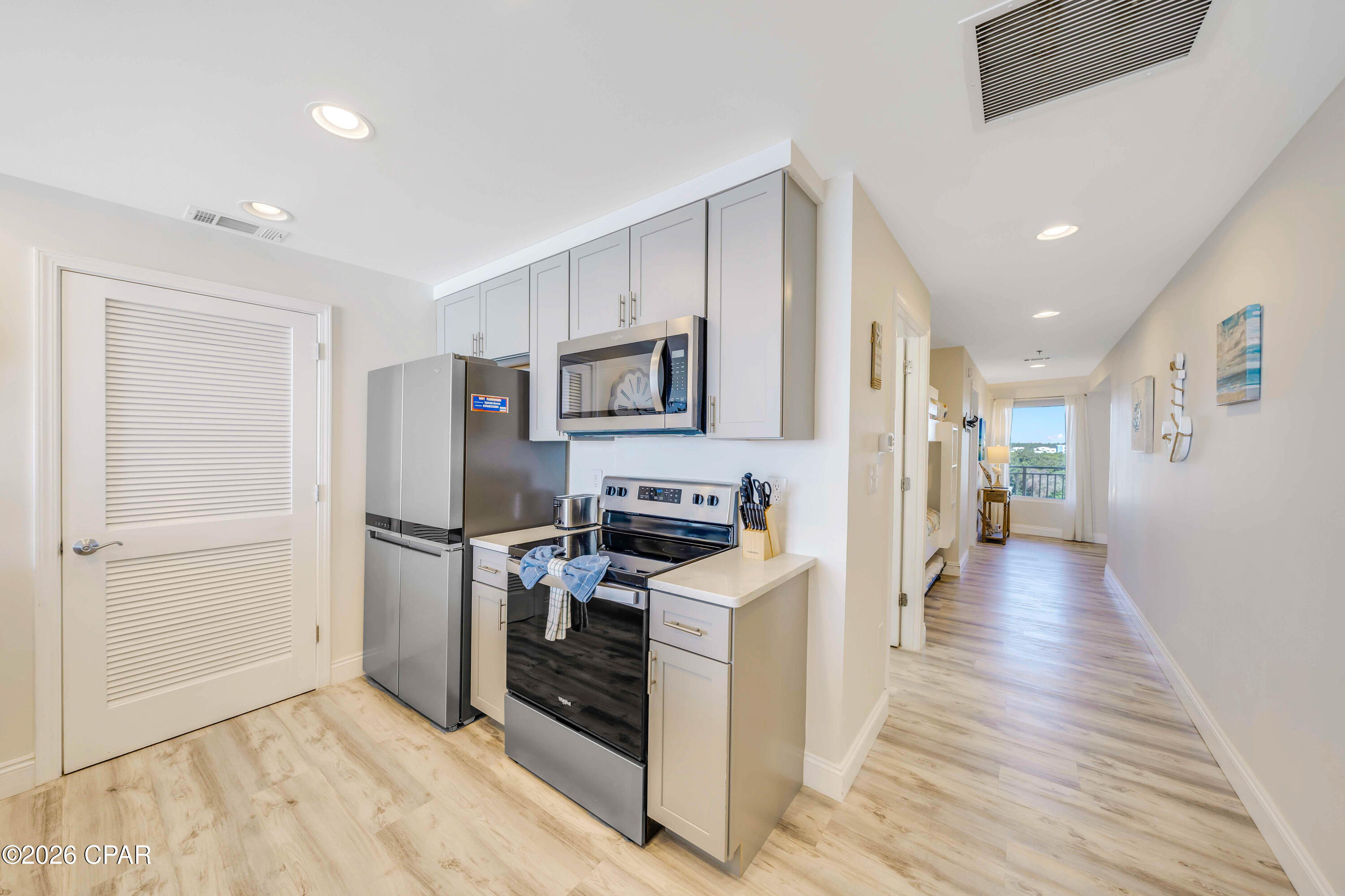 Image 13 For 17729 Front Beach Road 405e