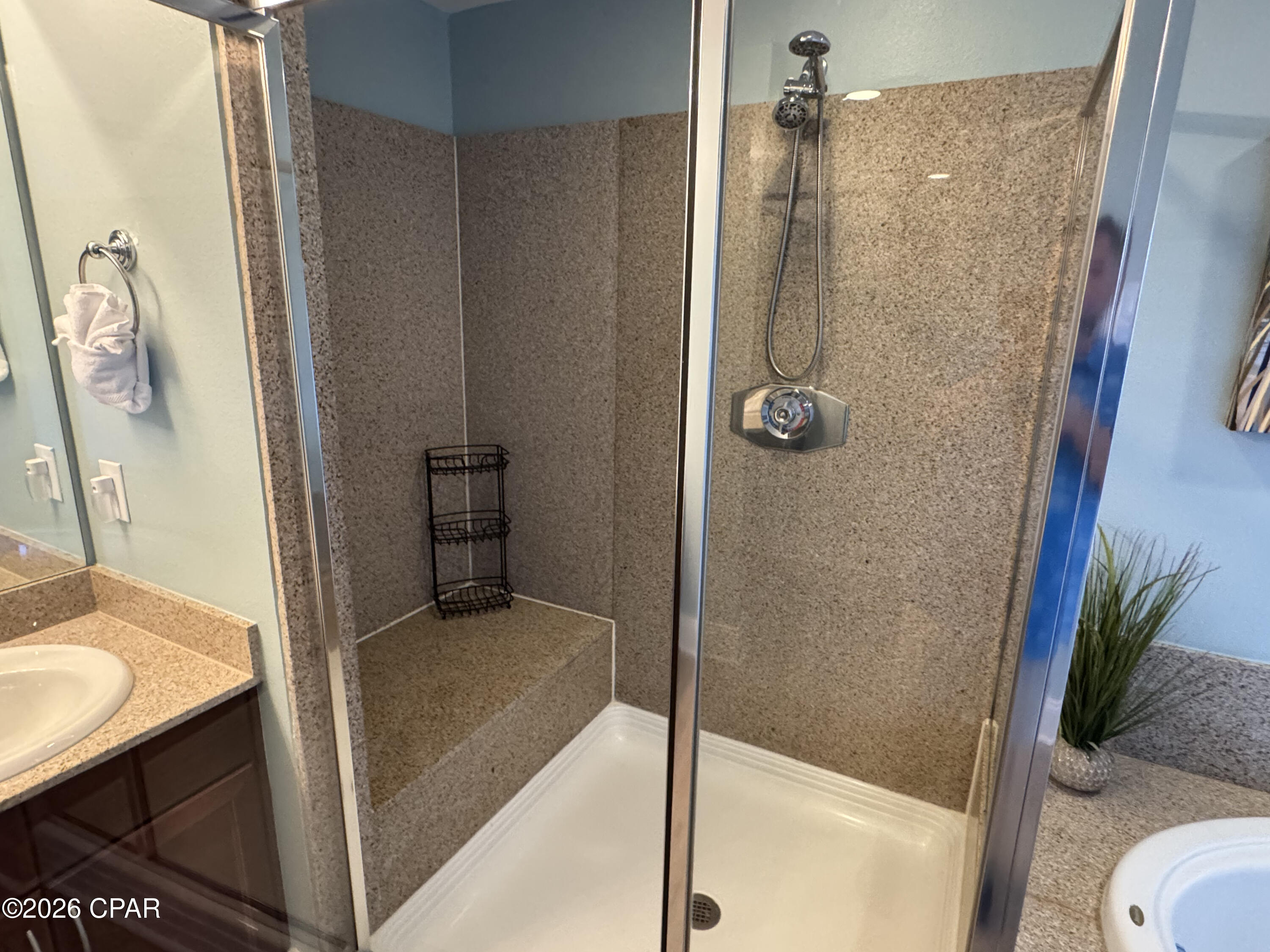 Image 11 For 9902 Thomas Drive 1433