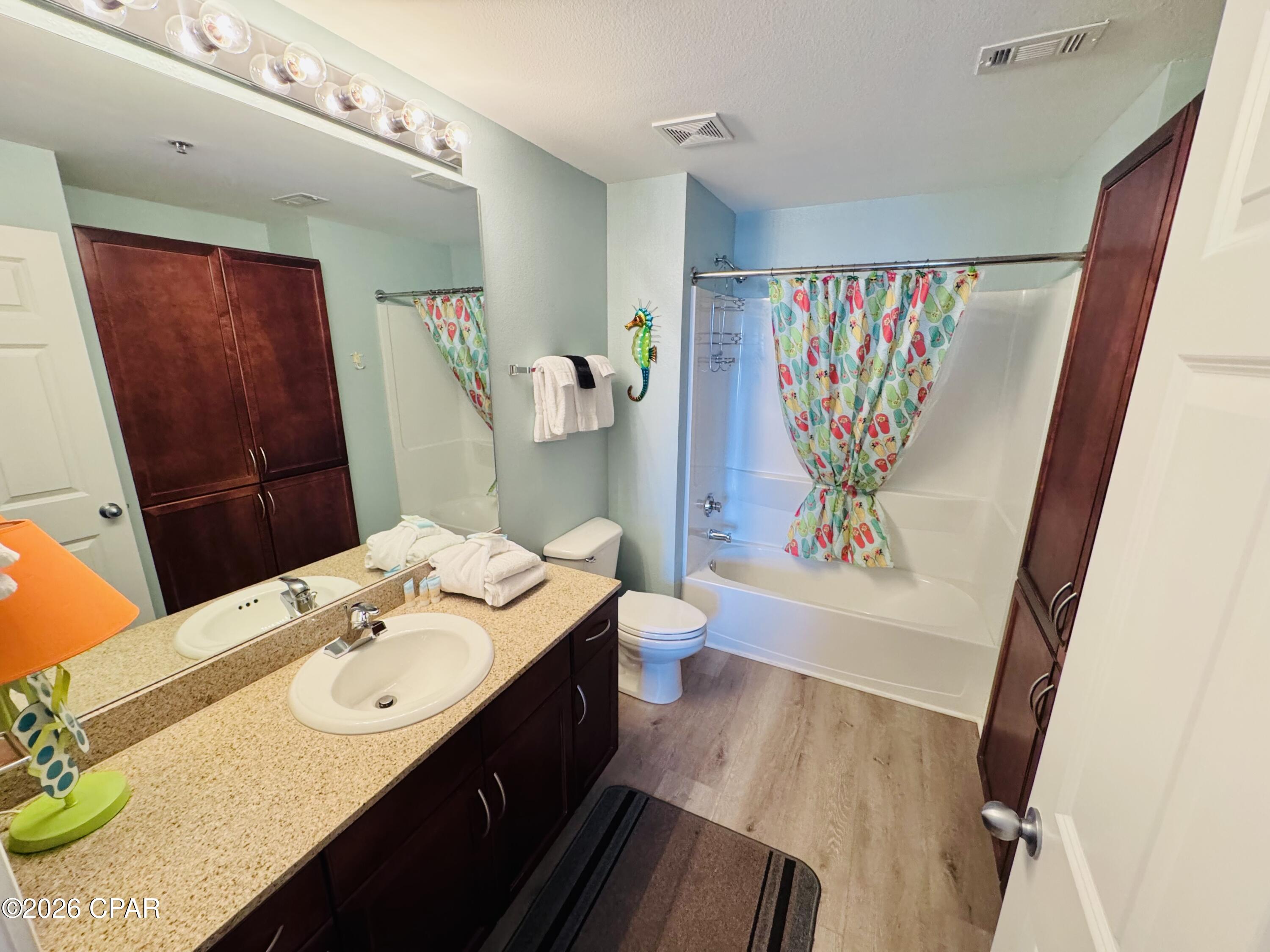 Image 12 For 9902 Thomas Drive 1433