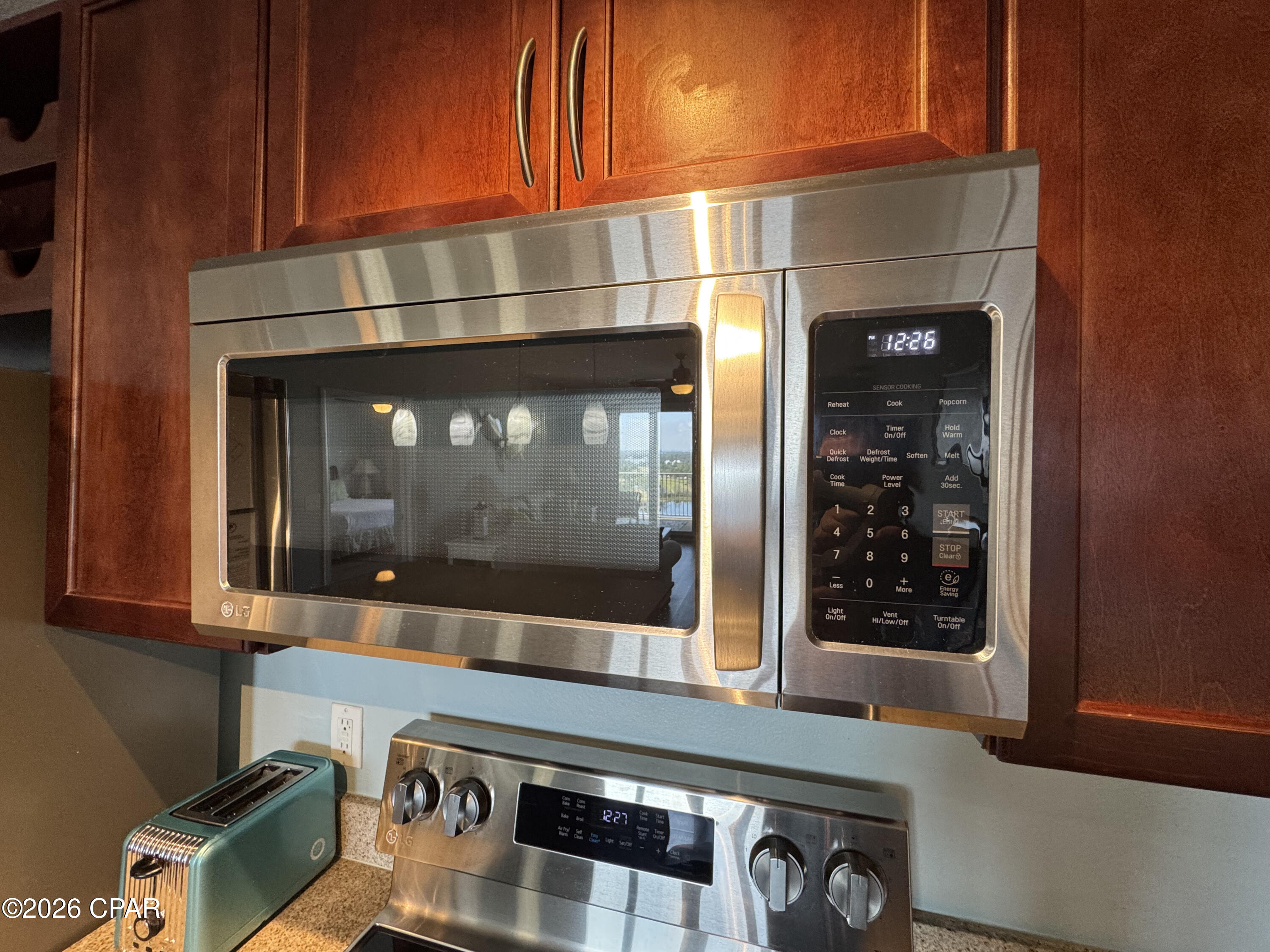 Image 21 For 9902 Thomas Drive 1433