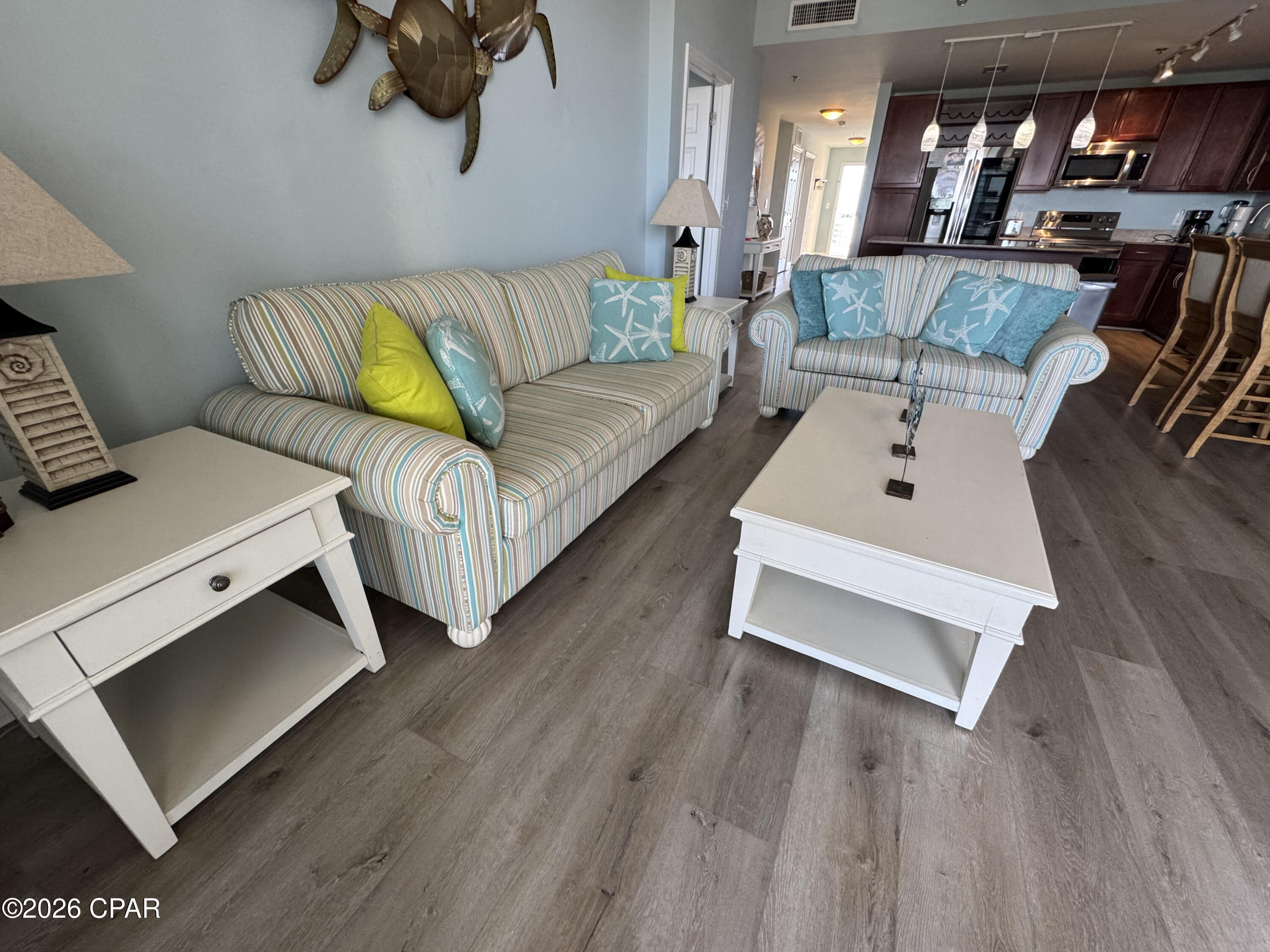 Image 8 For 9902 Thomas Drive 1433