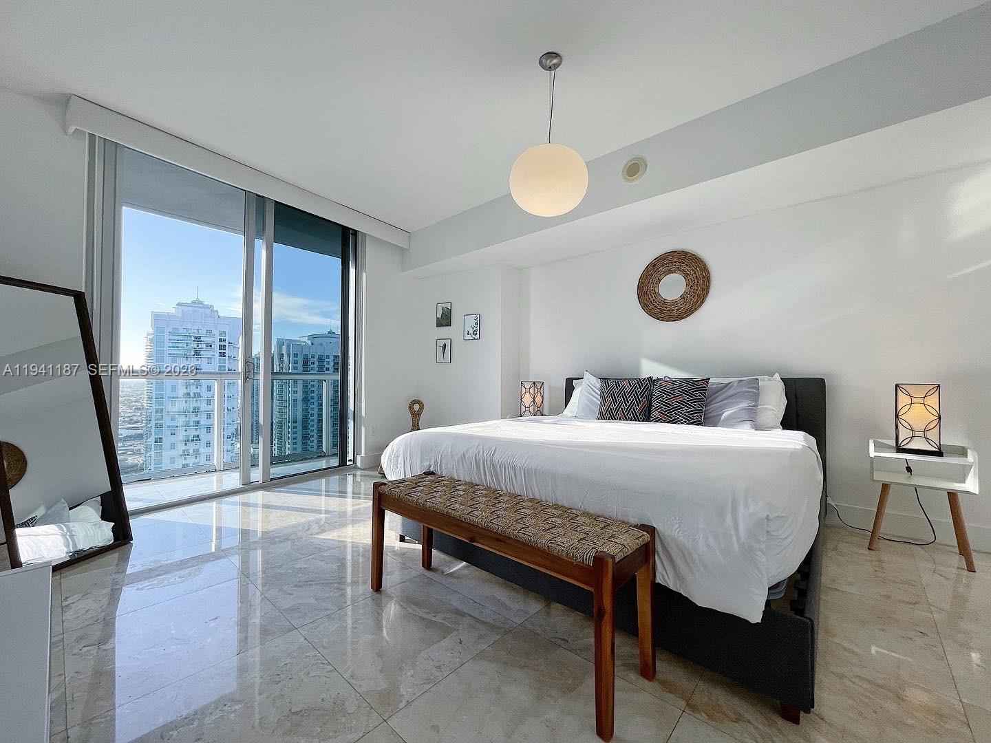 Icon Brickell Condo No 3