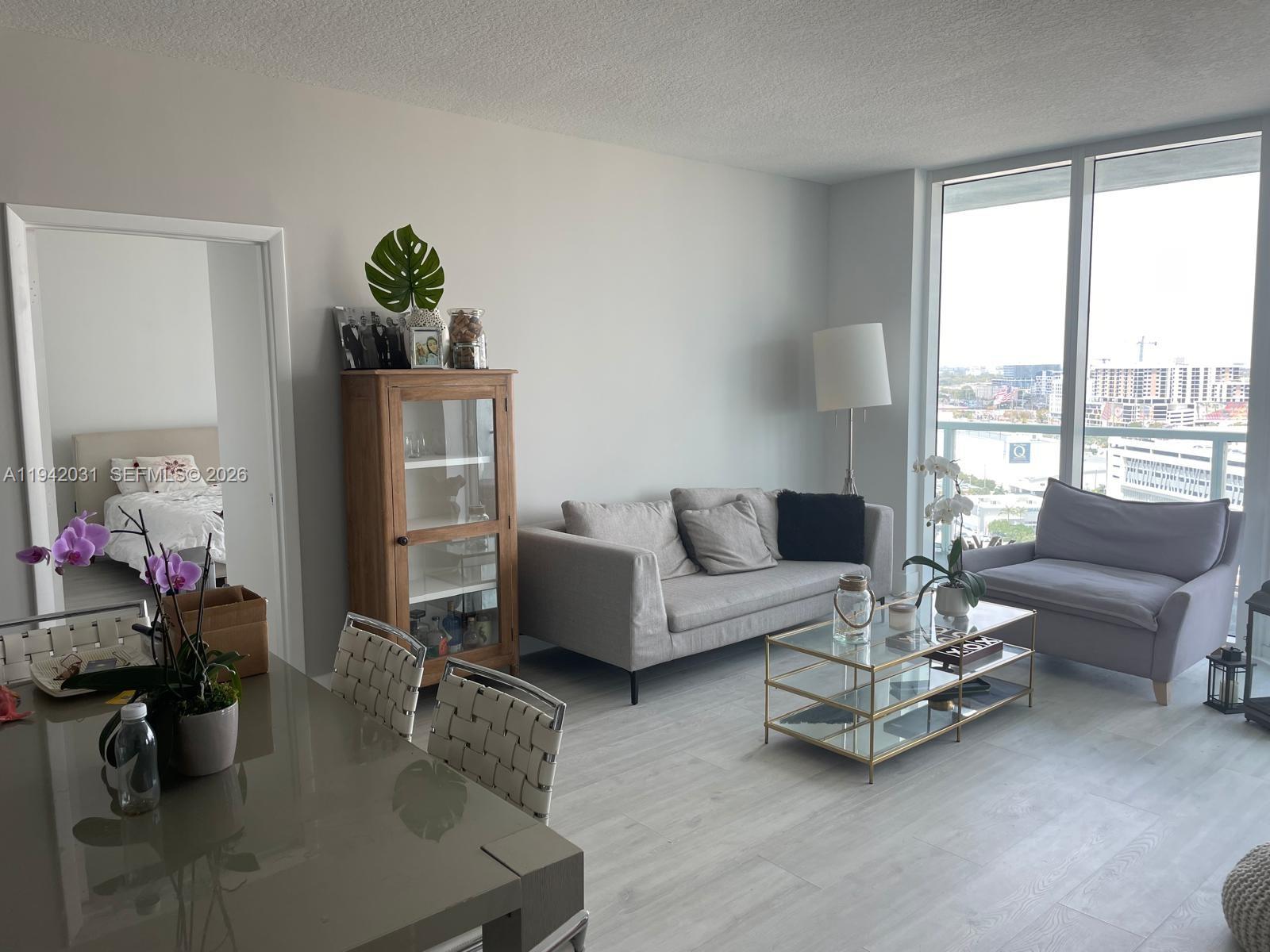 Quantum On The Bay Condo