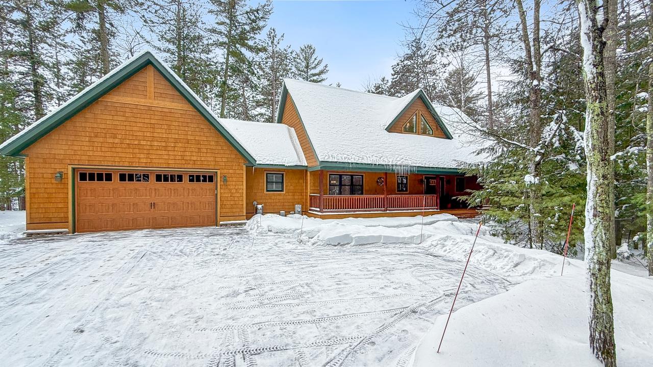 Island Lake (3L) Property 7621 Highway X Photo 3