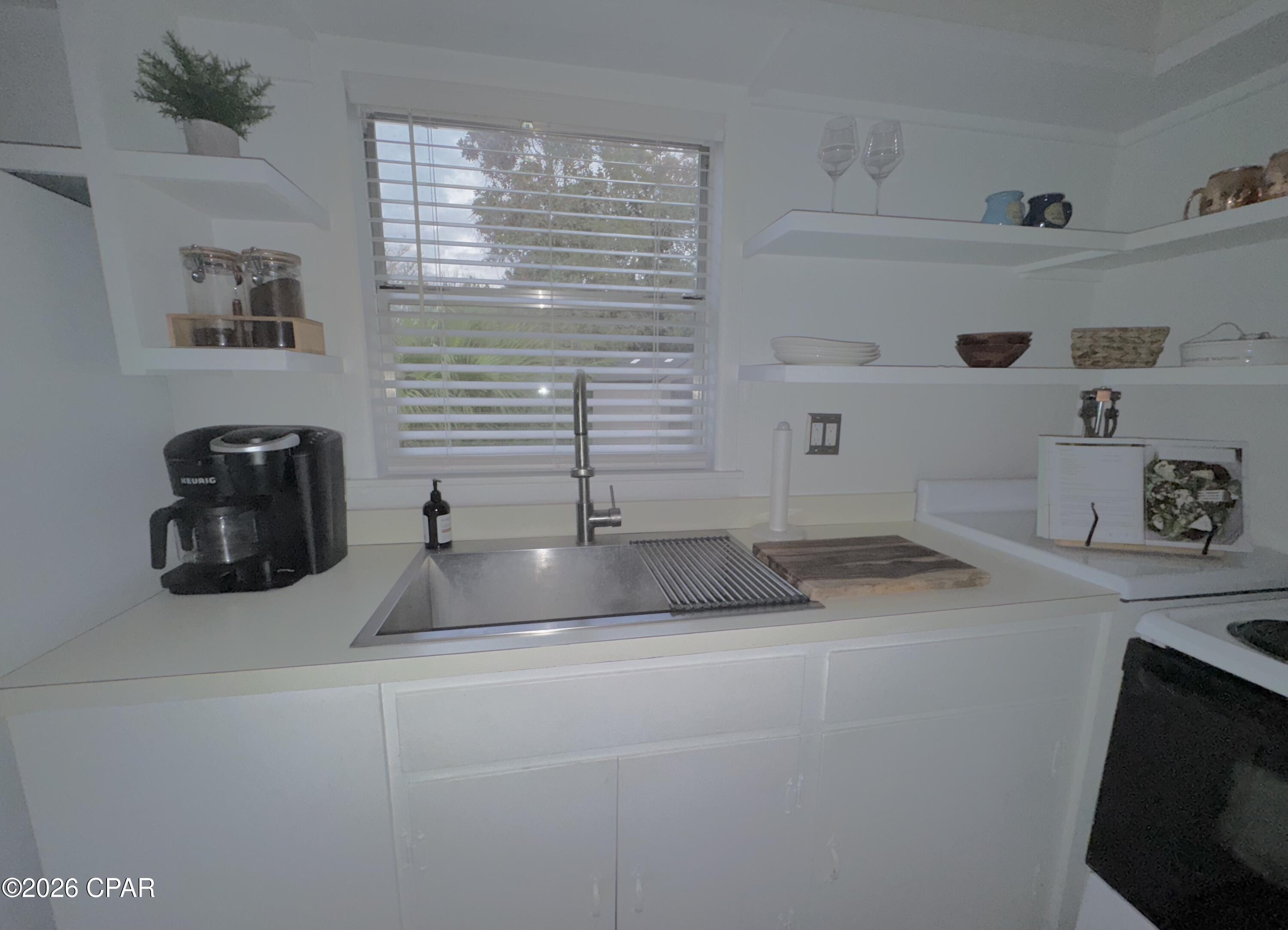 Image 12 For 181 Gulf Point Road