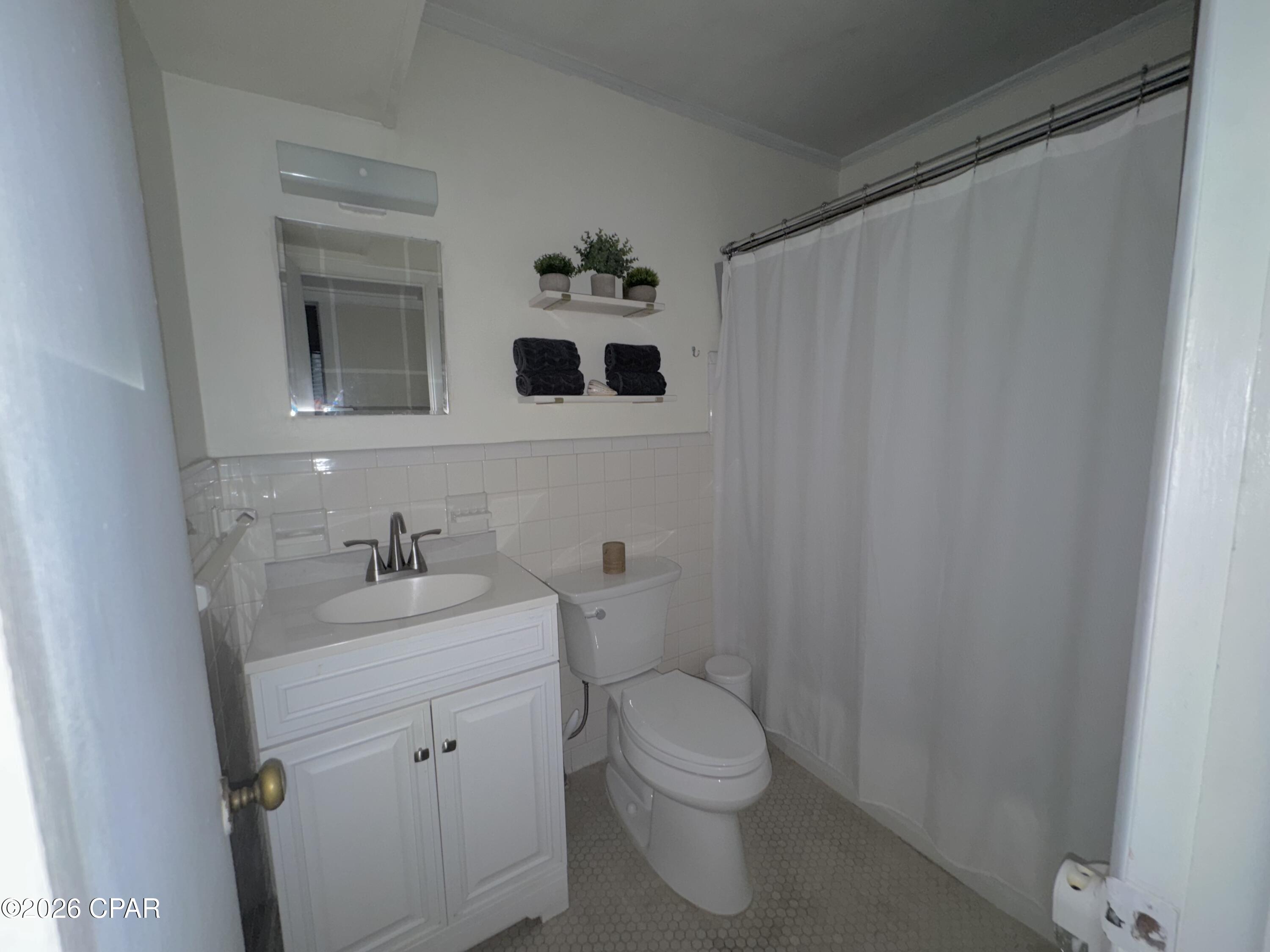 Image 15 For 181 Gulf Point Road