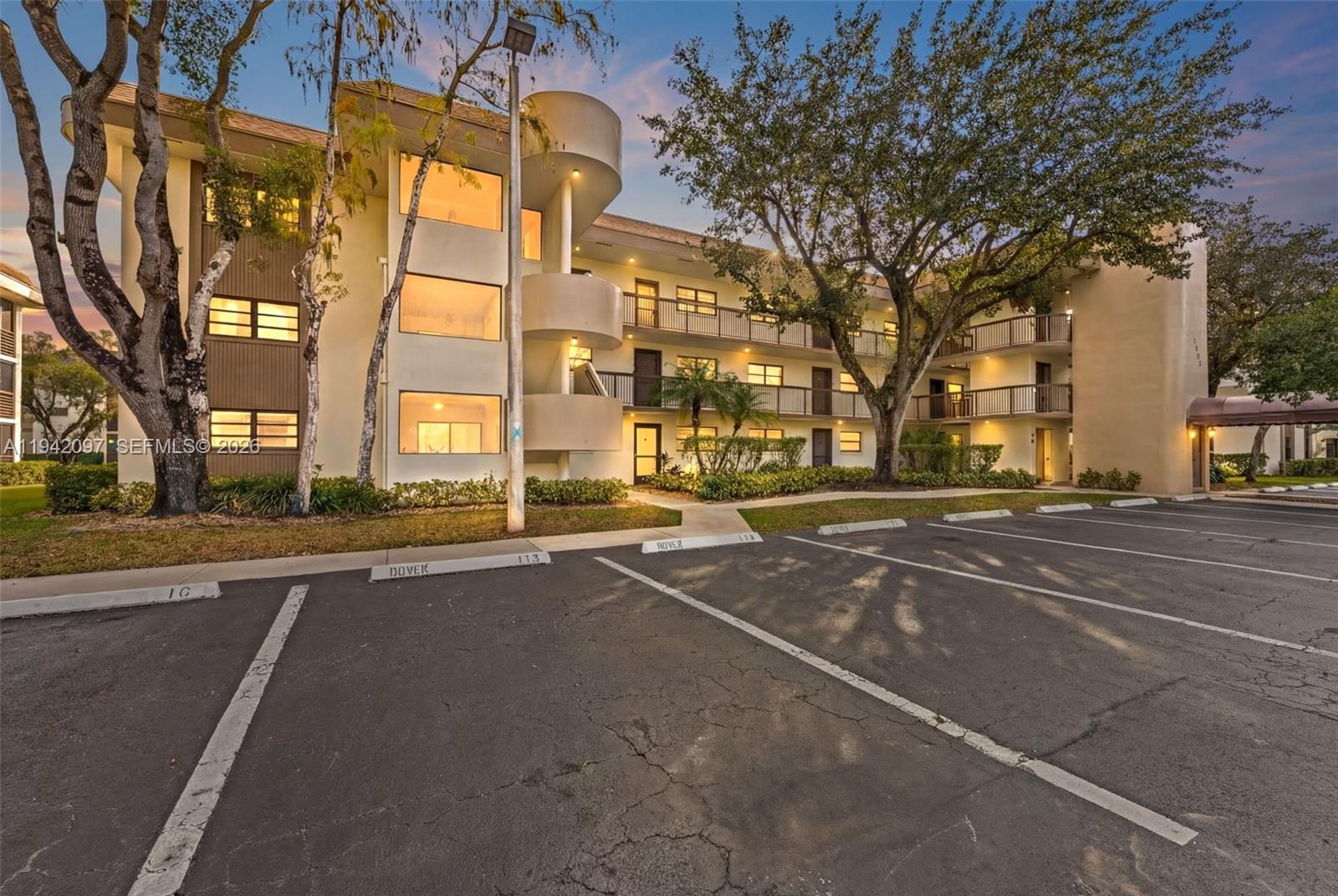 Bonaire At Woodmont No 3