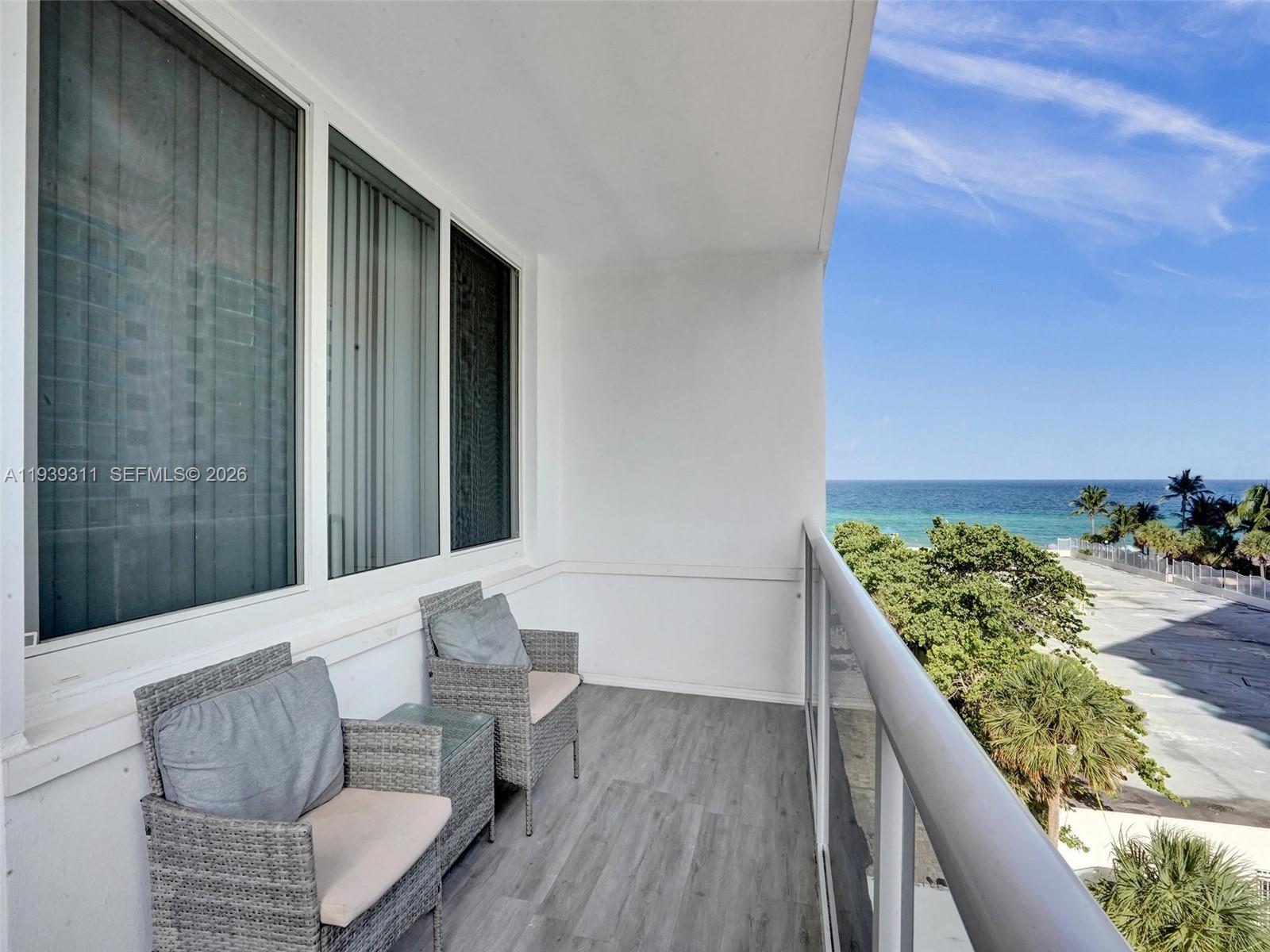 3725 Ocean Dr Unit 520, Hollywood, Florida 33019