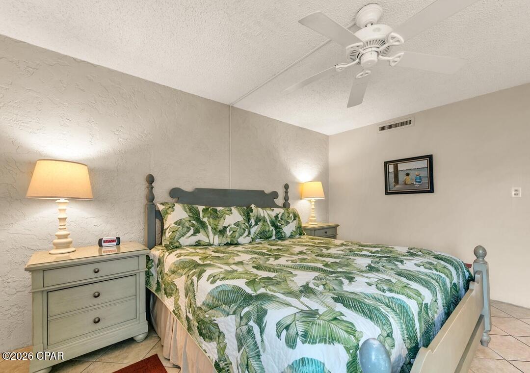 Image 14 For 8727 Thomas Drive C2